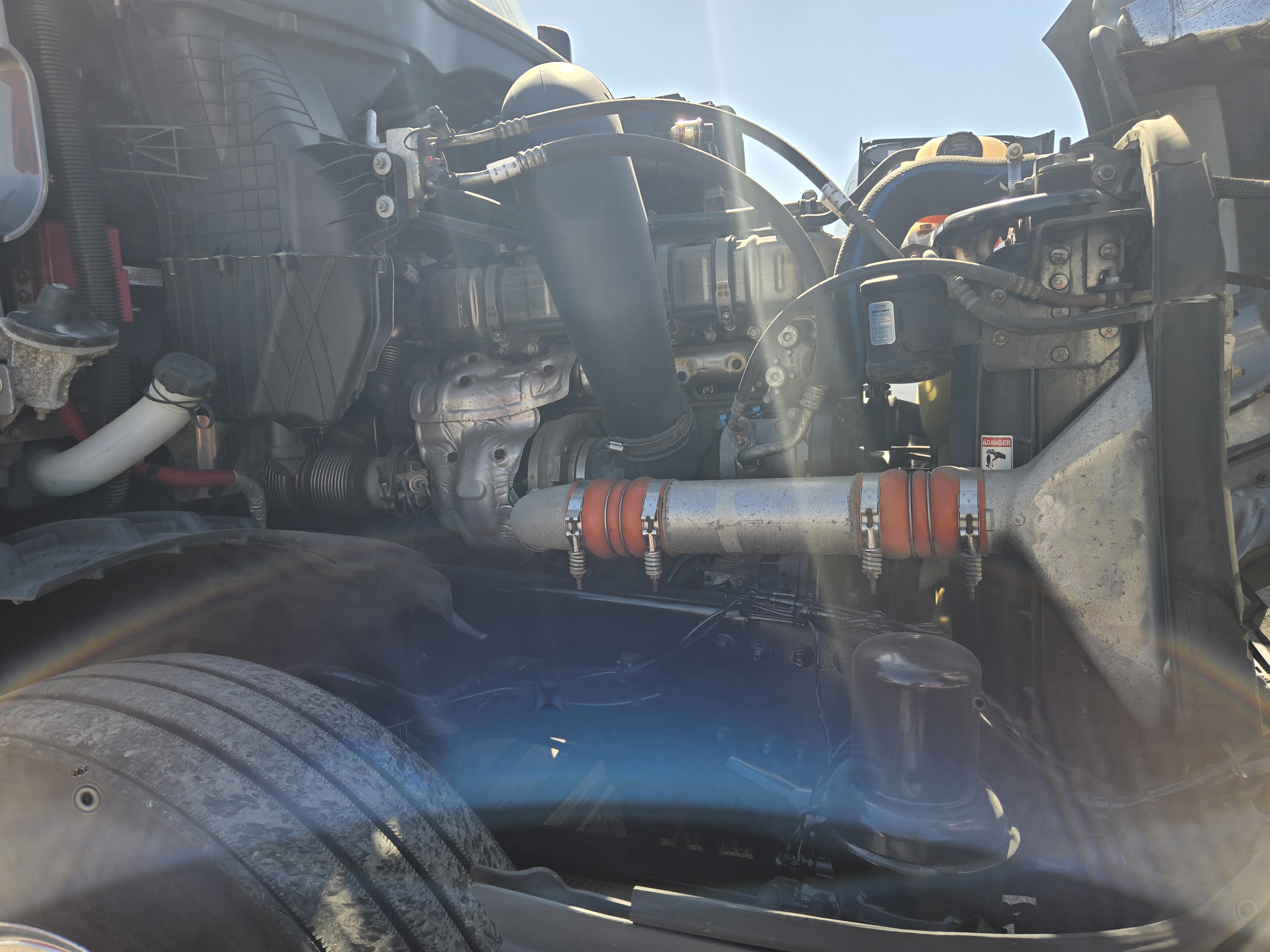 2021 FREIGHTLINER CASCADIA 126SLP - image 11