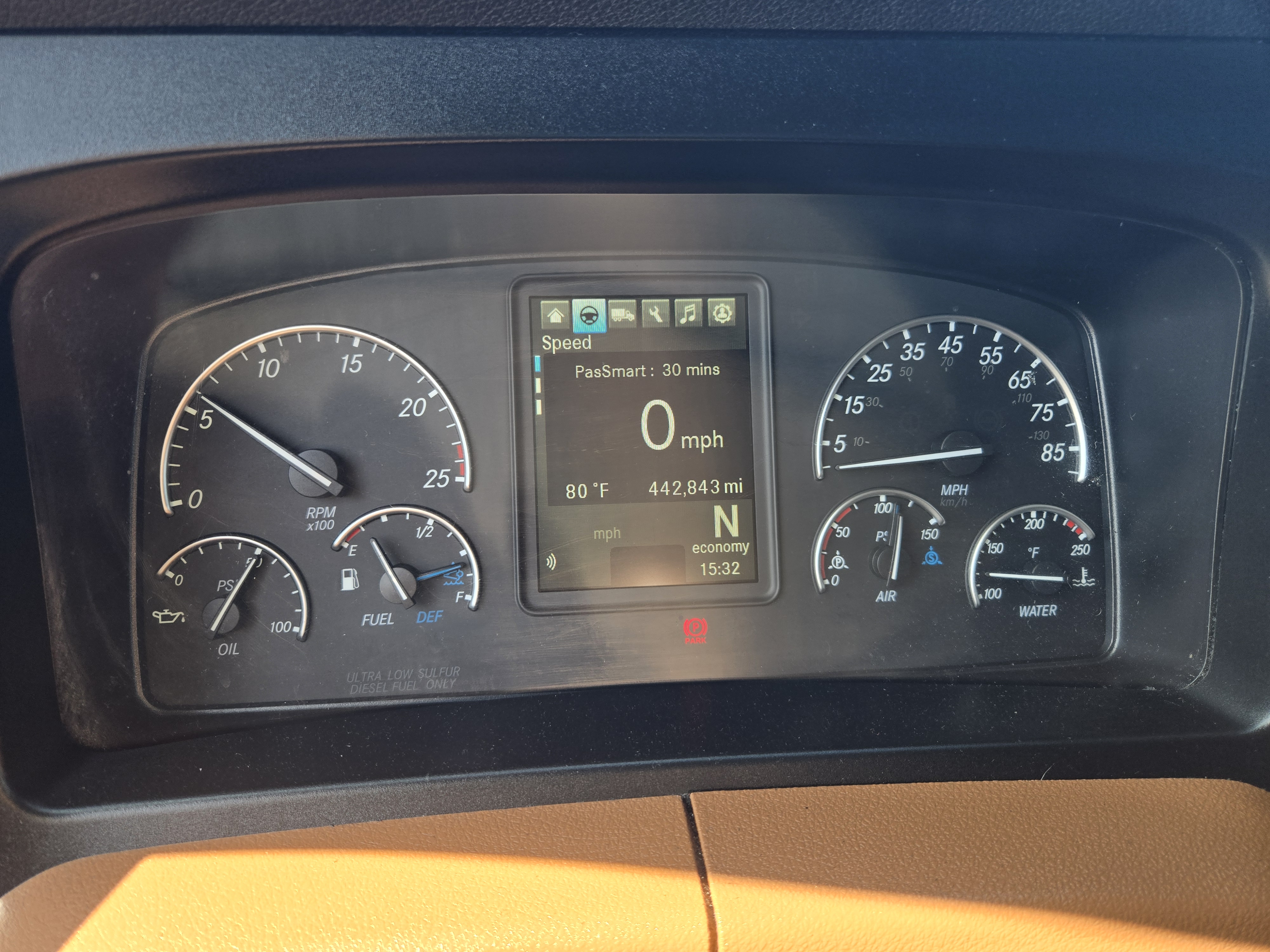 2021 FREIGHTLINER CASCADIA 126SLP - image 15