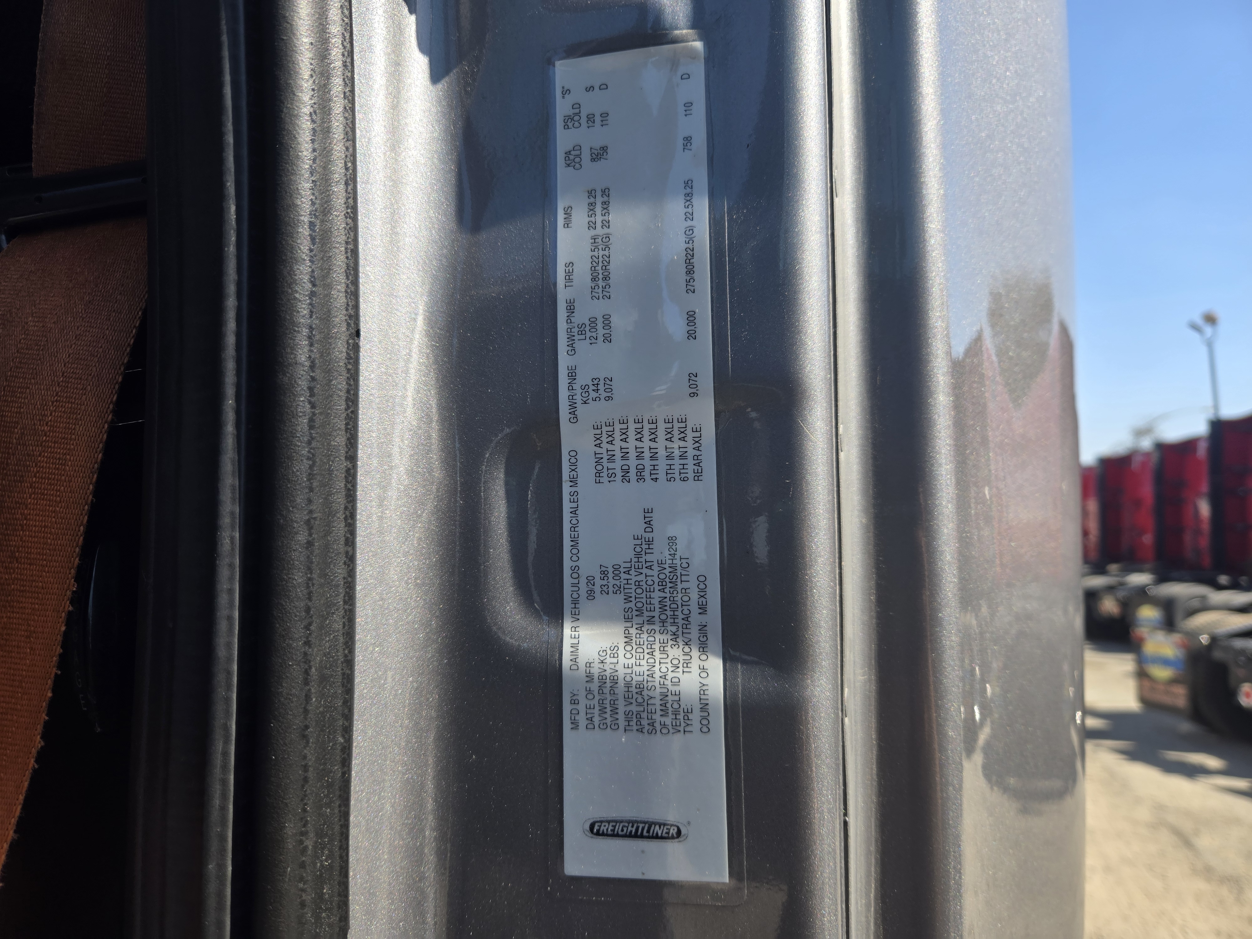 2021 FREIGHTLINER CASCADIA 126SLP - image 22