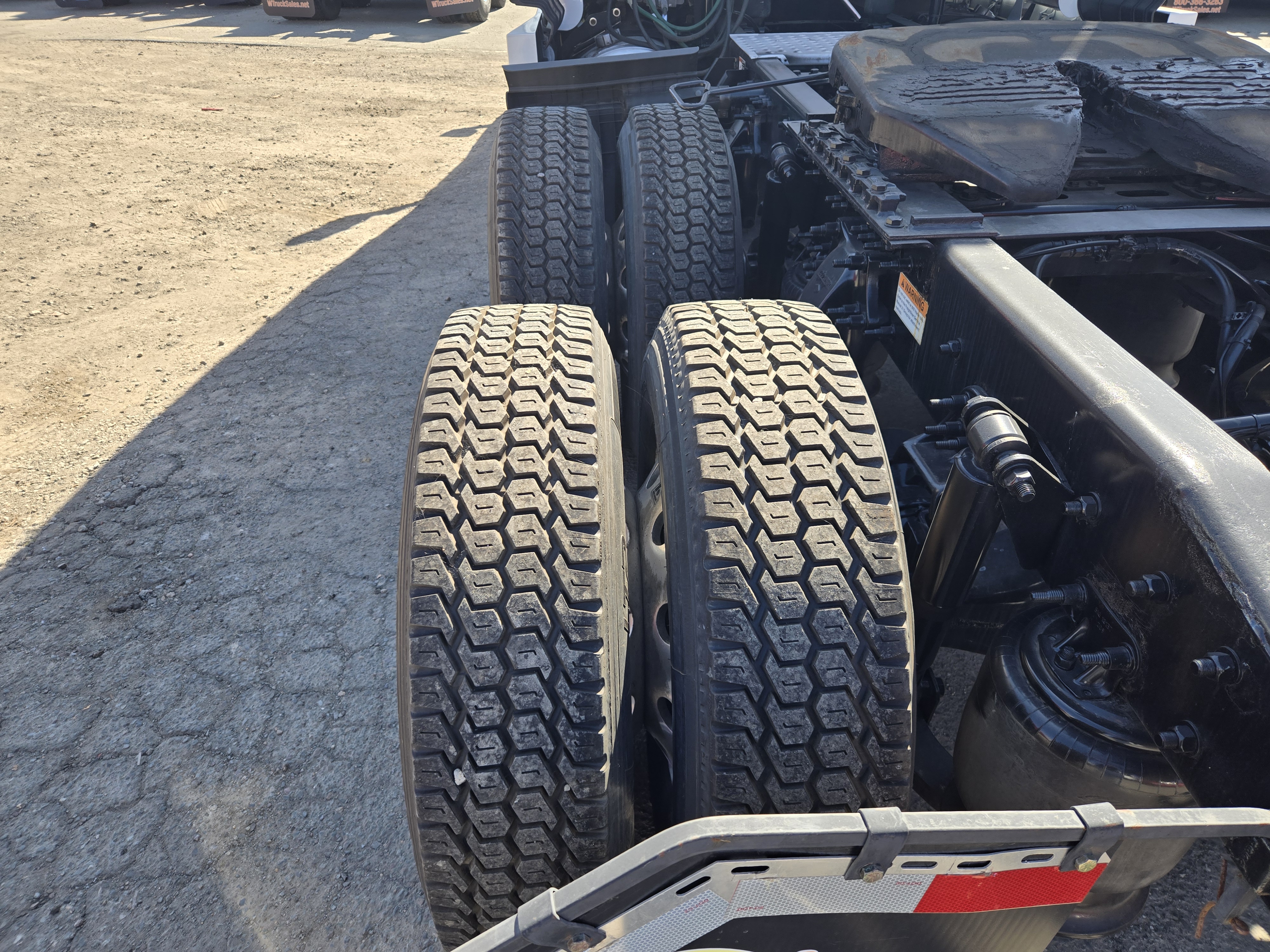 2020 FREIGHTLINER CASCADIA 126SLP - image 14