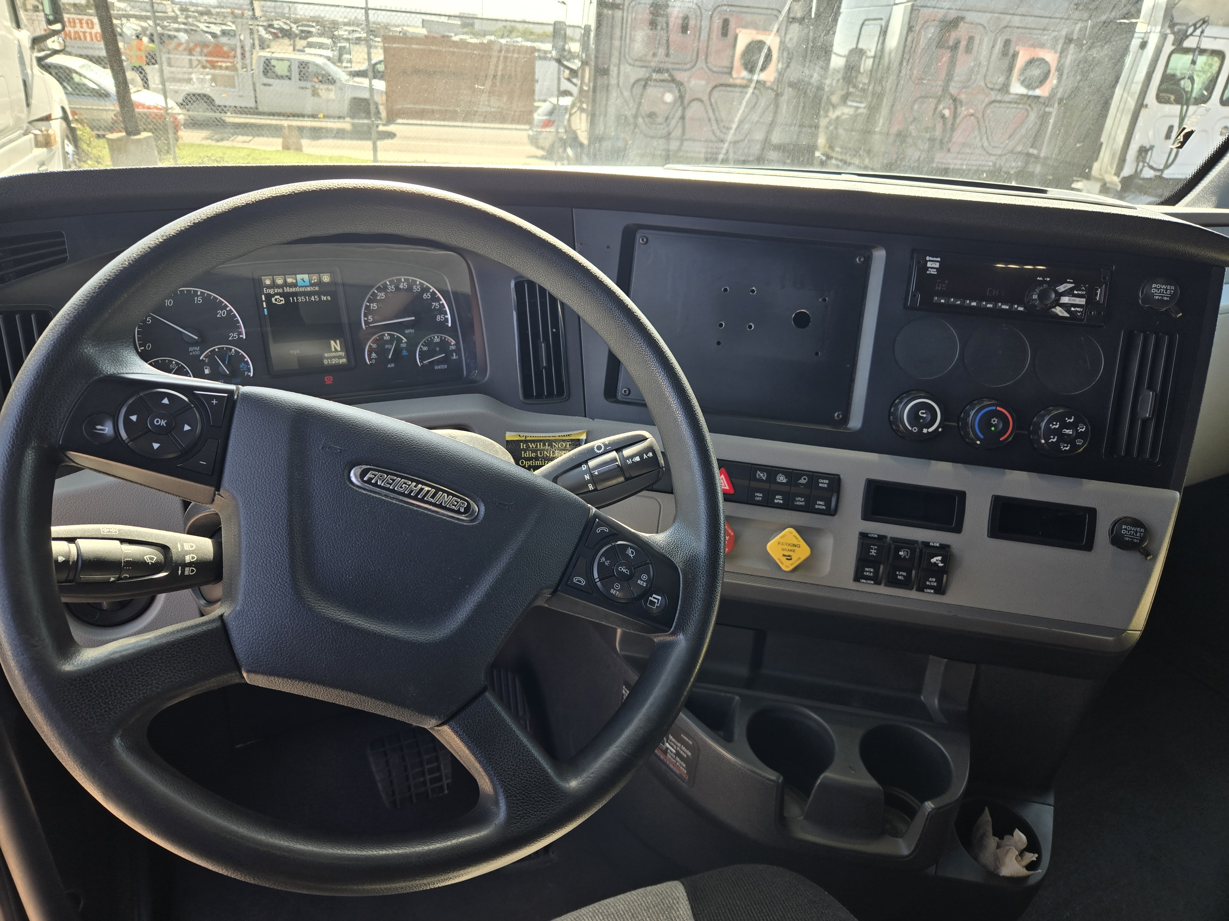 2020 FREIGHTLINER CASCADIA 126SLP - image 18