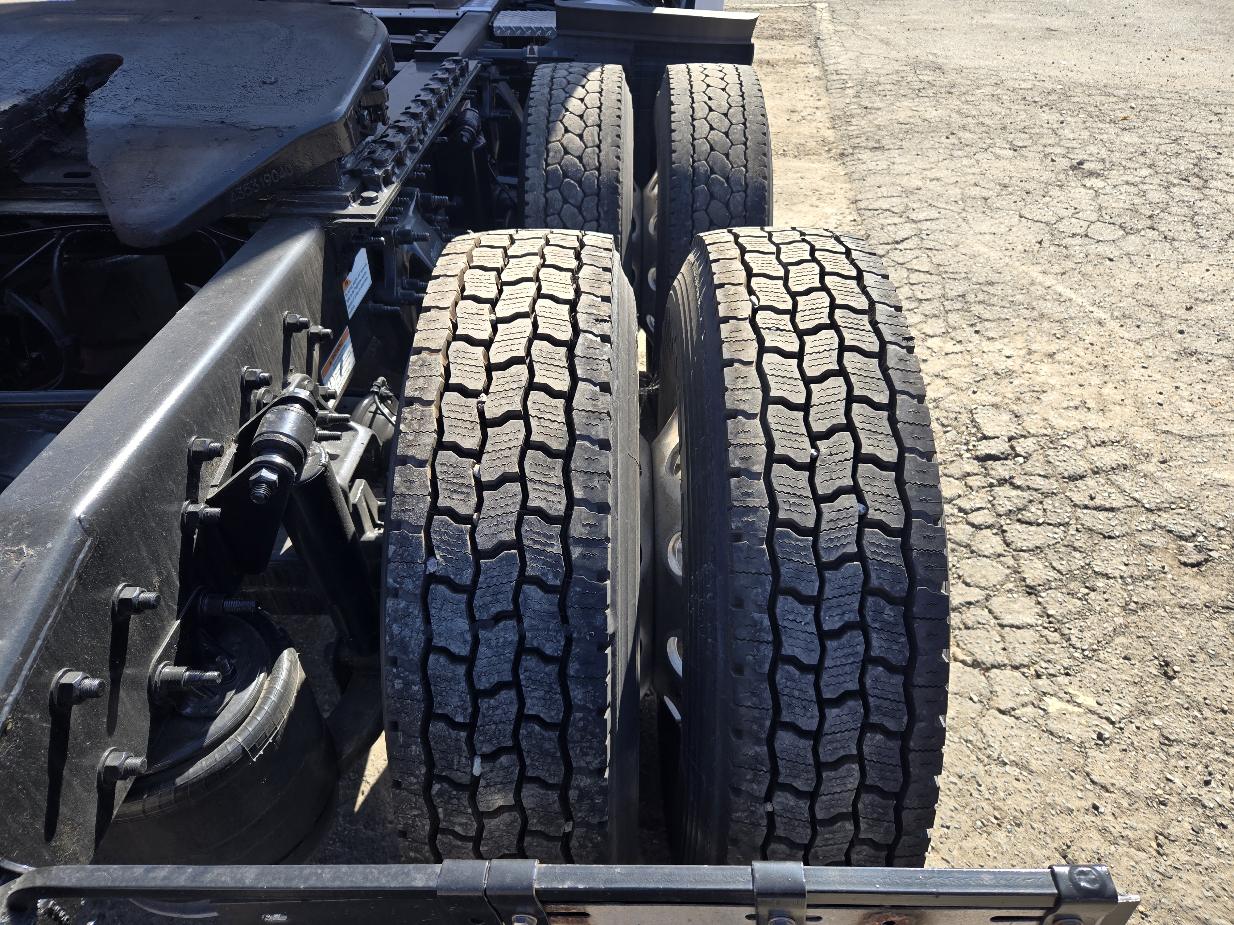 2021 FREIGHTLINER CASCADIA 126SLP - image 13