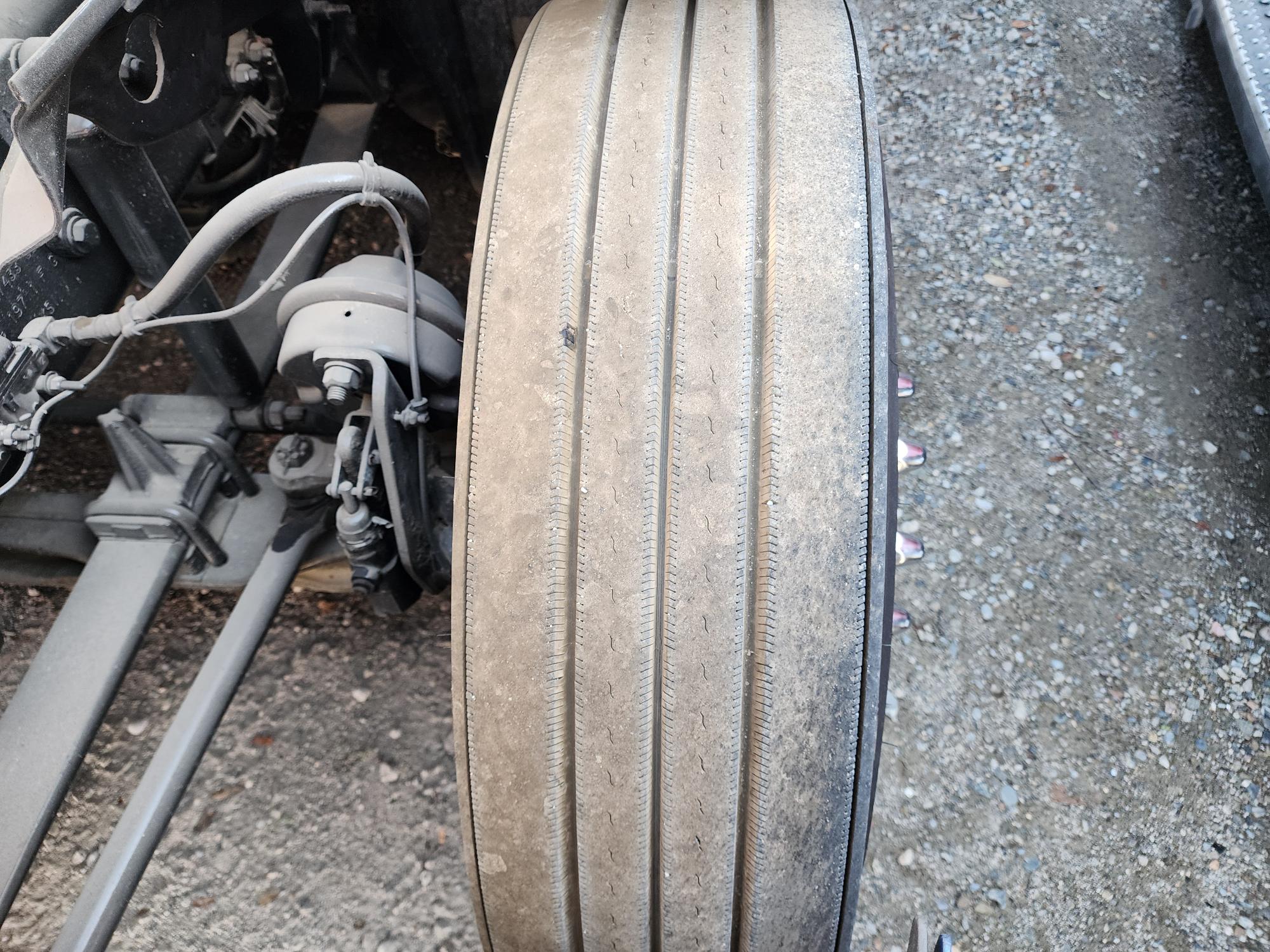 2020 FREIGHTLINER CASCADIA 126SLP - image 12