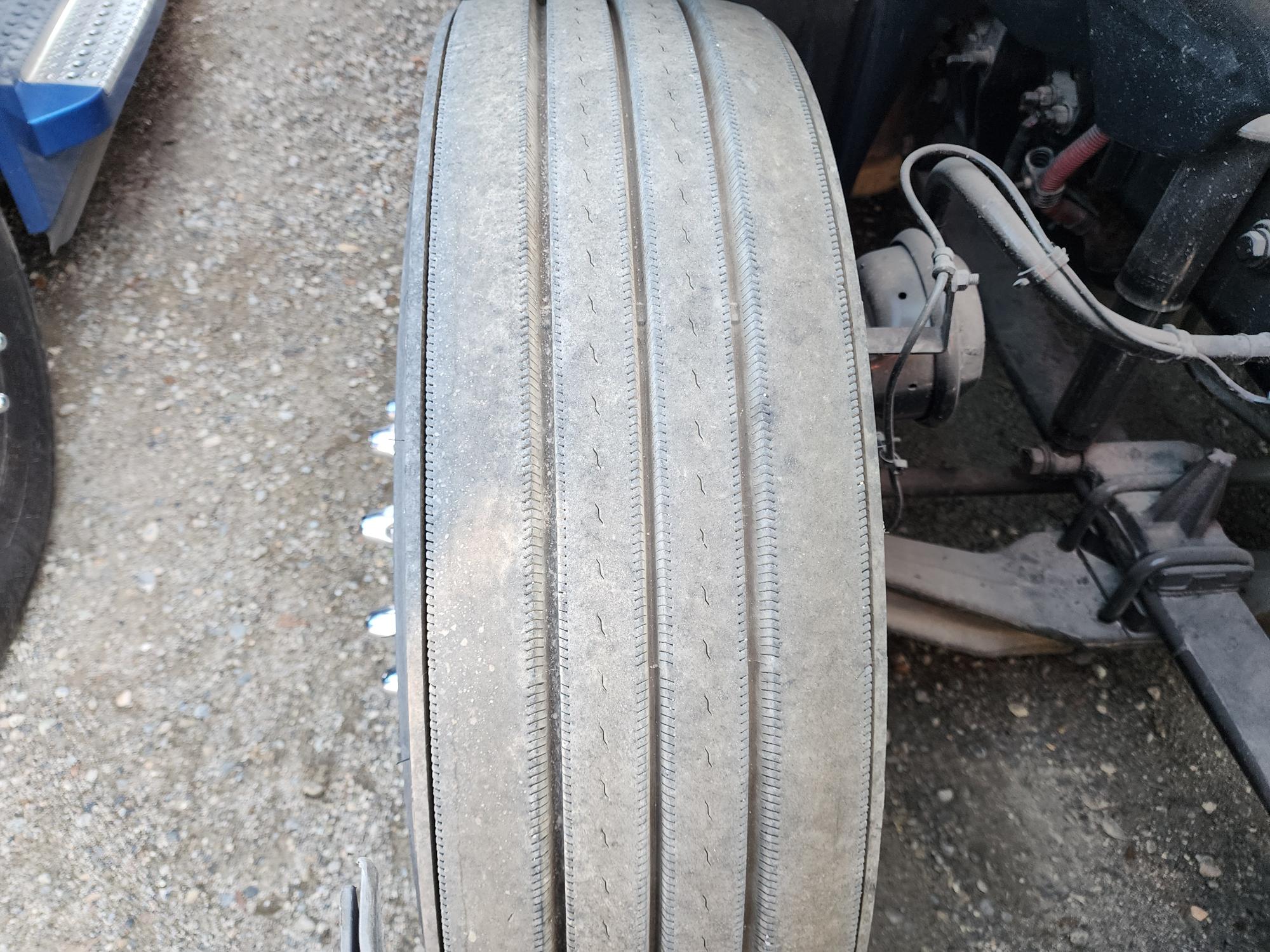 2020 FREIGHTLINER CASCADIA 126SLP - image 10