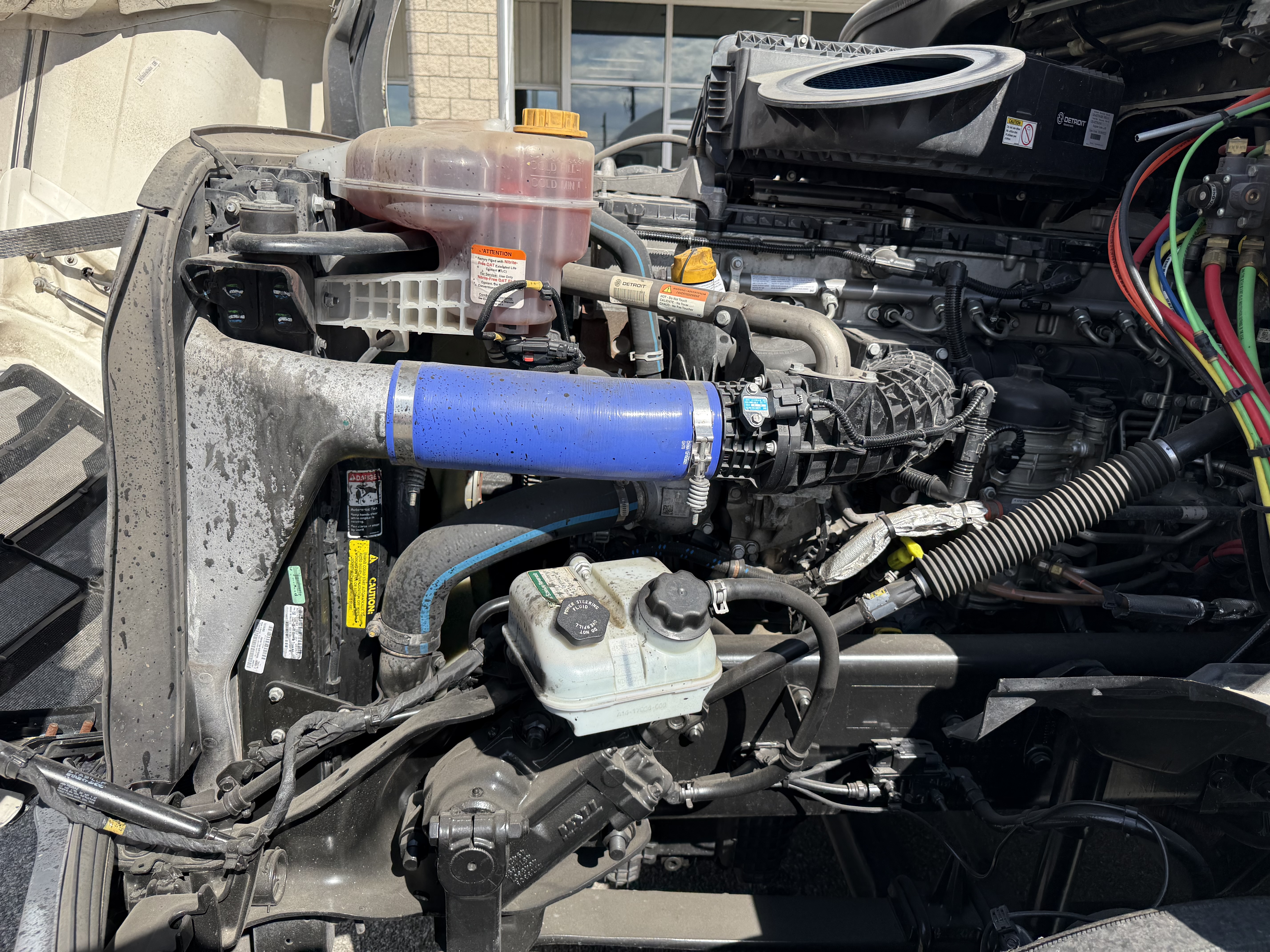 2023 FREIGHTLINER CASCADIA 126SLP - image 10