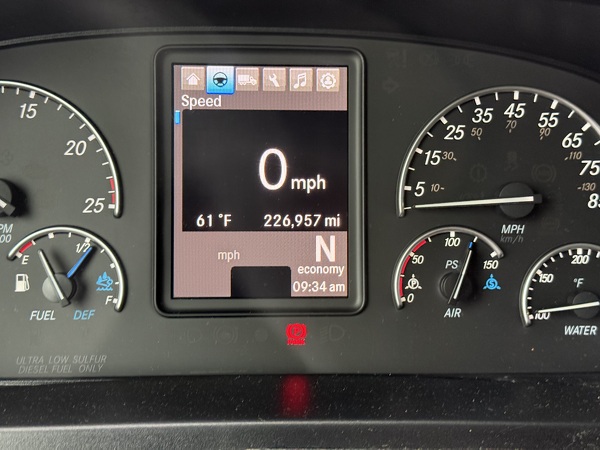 FREIGHTLINER CASCADIA 126SLP 2024