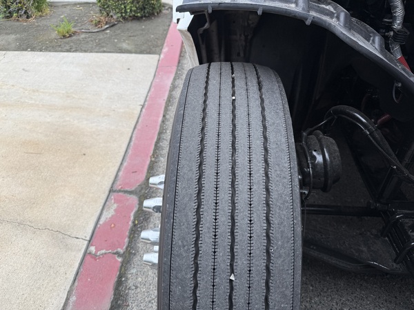 FREIGHTLINER CASCADIA 126SLP 2024