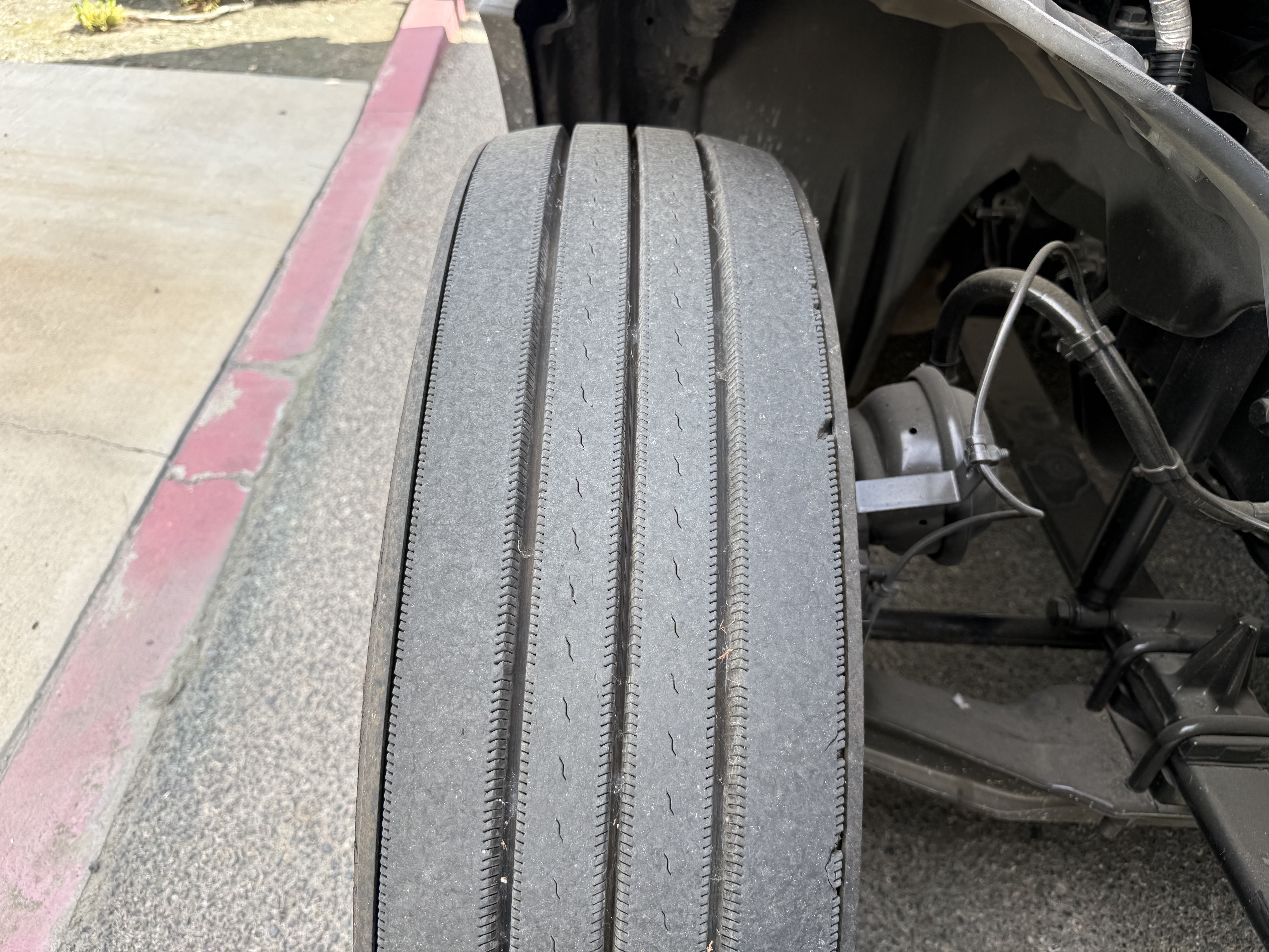 2021 FREIGHTLINER CASCADIA 126SLP - image 12