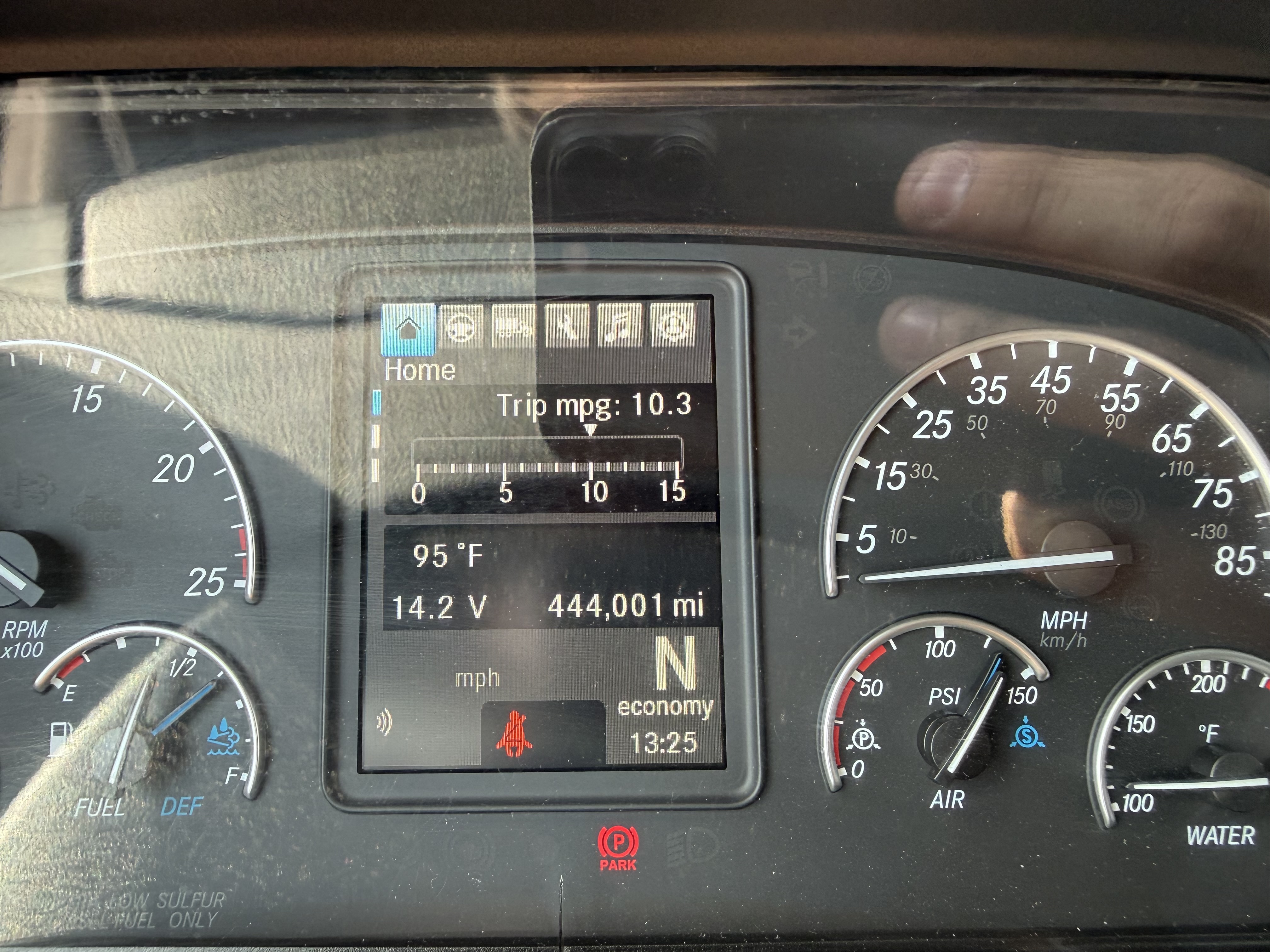 2021 FREIGHTLINER CASCADIA 126SLP - image 14