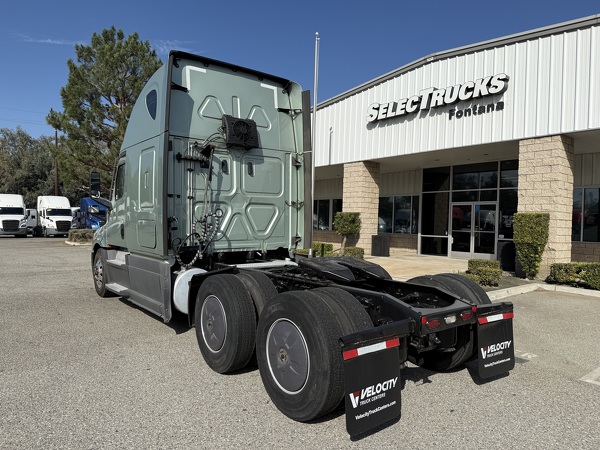 FREIGHTLINER CASCADIA 126SLP 2022