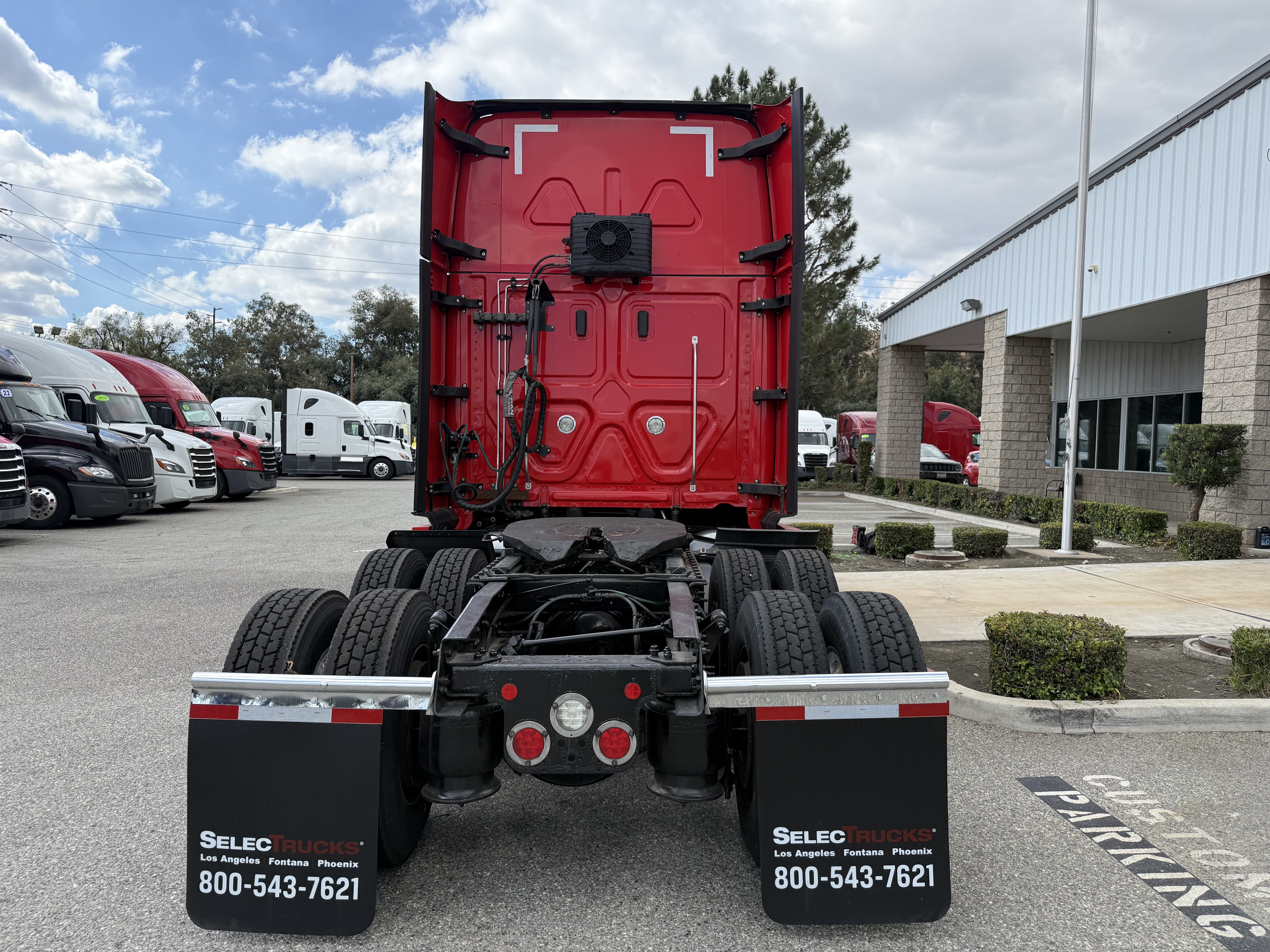 2021 FREIGHTLINER CASCADIA 126SLP - image 5