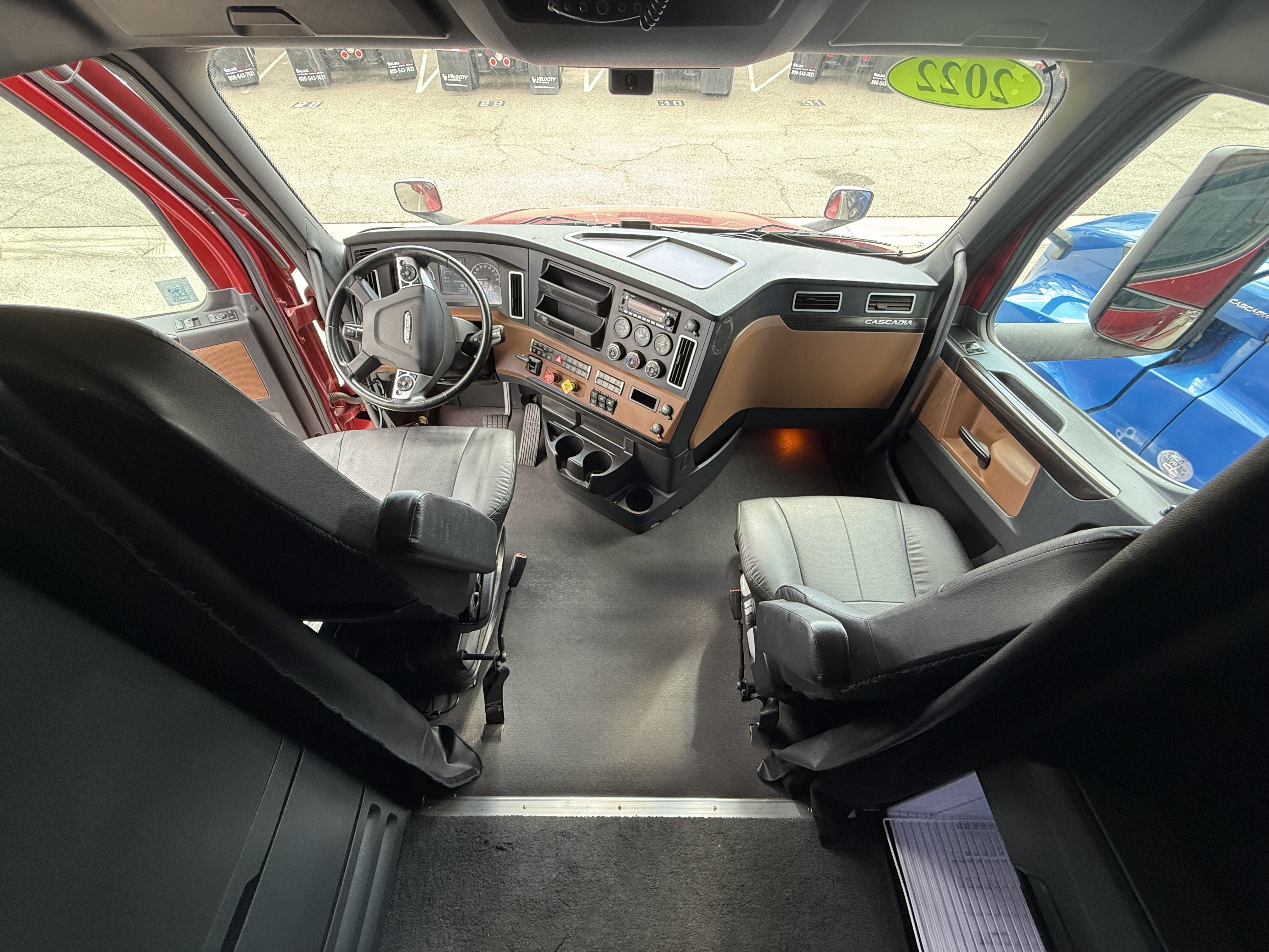 2022 FREIGHTLINER CASCADIA 126SLP - image 16