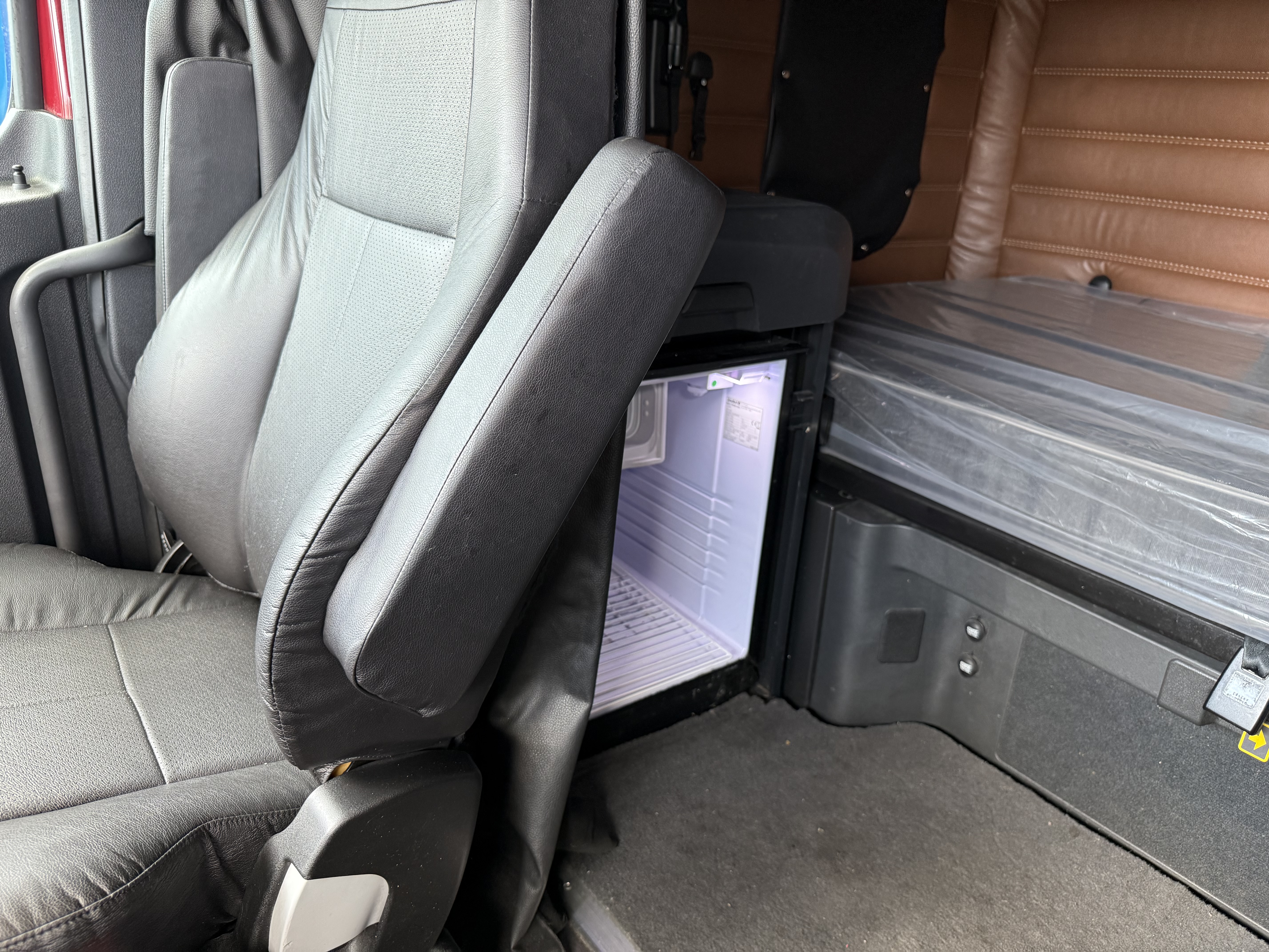 2022 FREIGHTLINER CASCADIA 126SLP - image 19