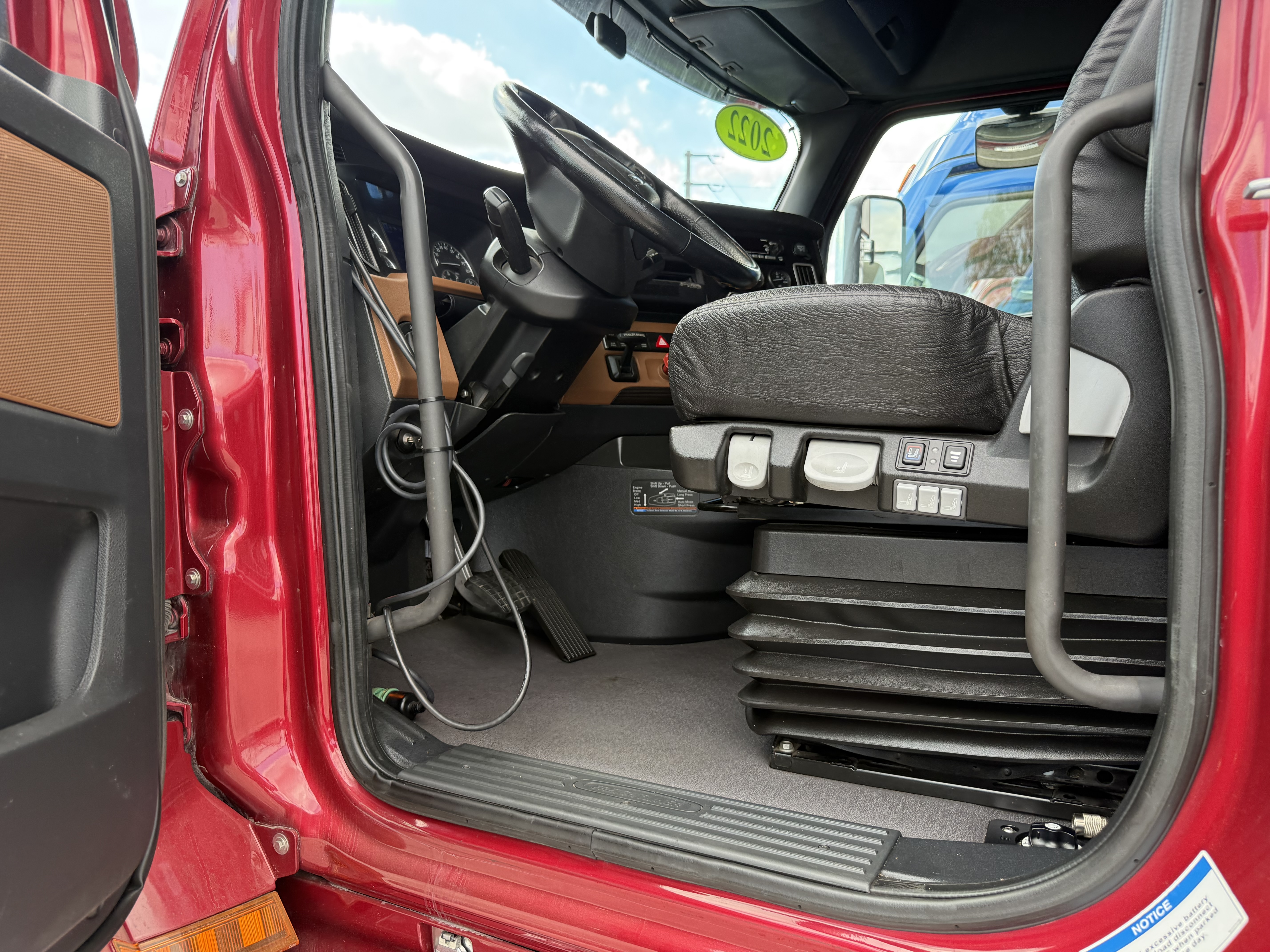 2022 FREIGHTLINER CASCADIA 126SLP - image 20