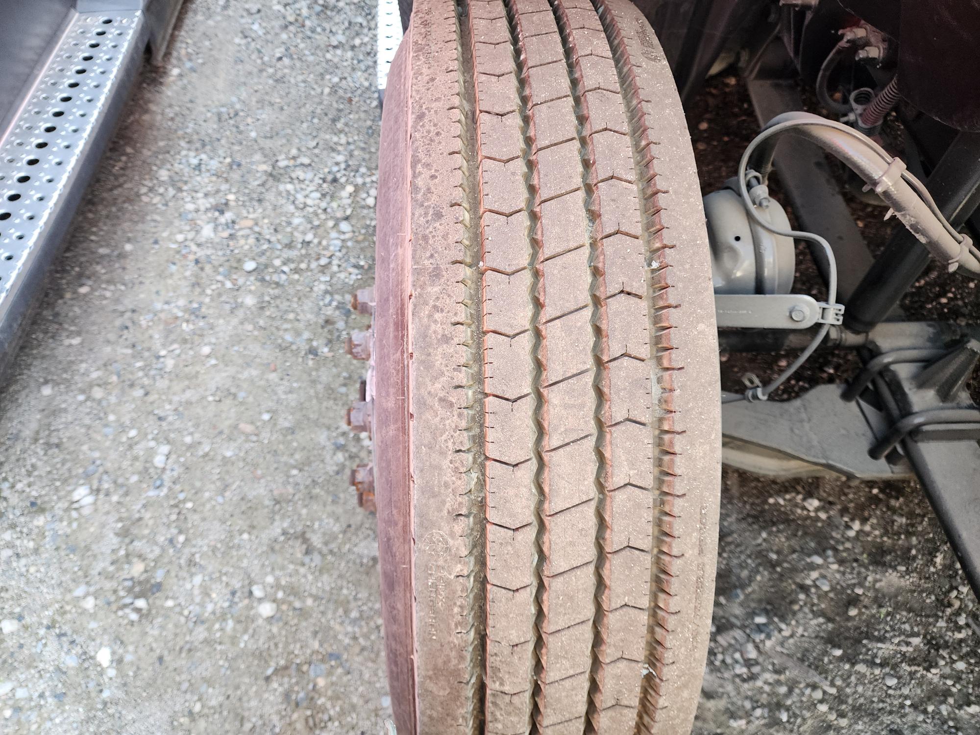 2023 FREIGHTLINER CASCADIA 126SLP - image 10