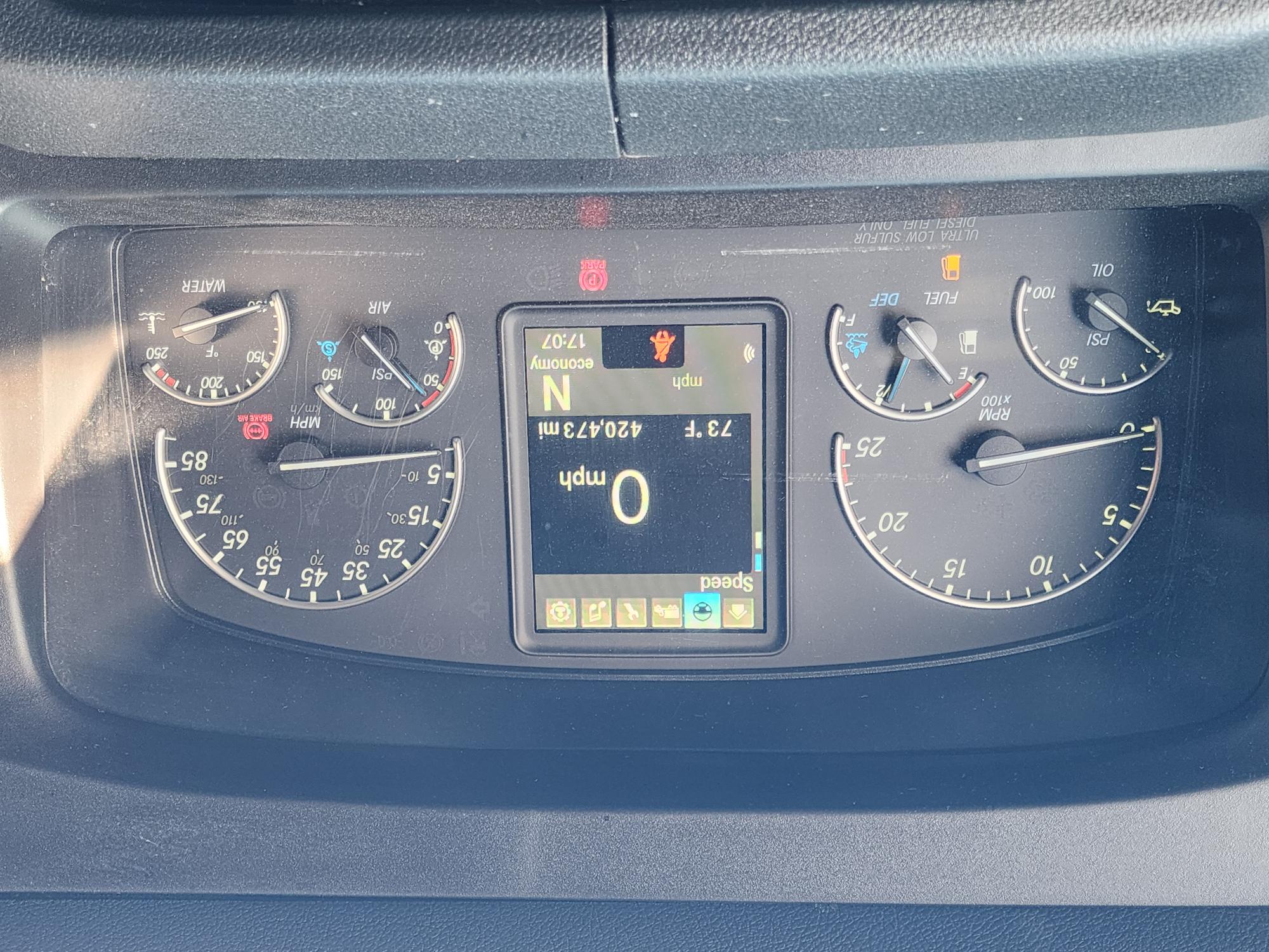 2023 FREIGHTLINER CASCADIA 126SLP - image 13