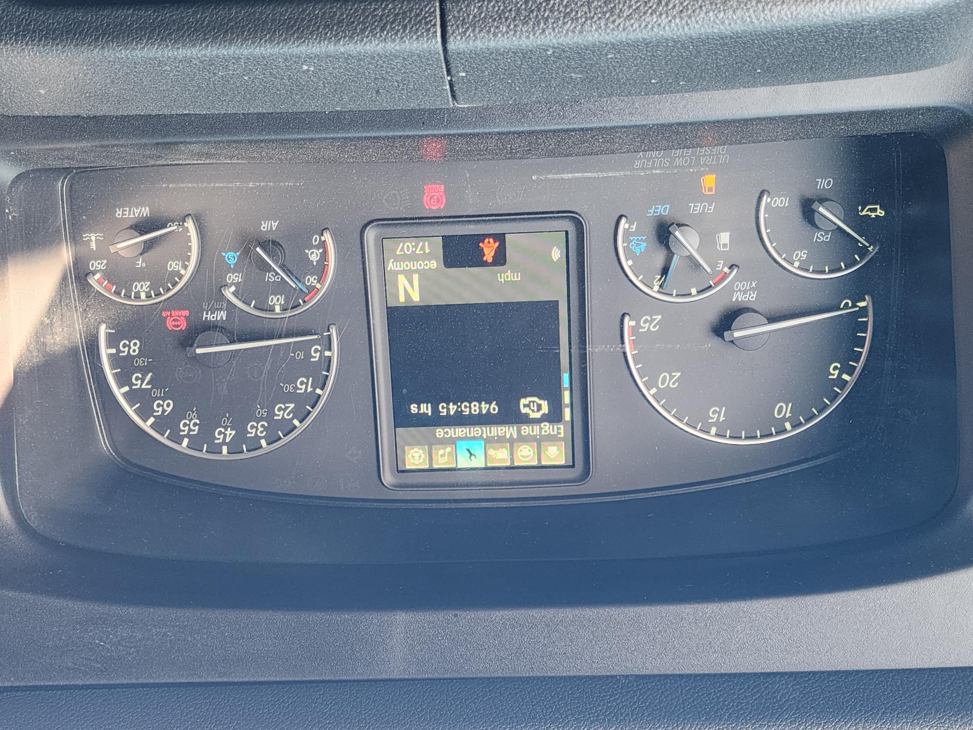 2023 FREIGHTLINER CASCADIA 126SLP - image 14