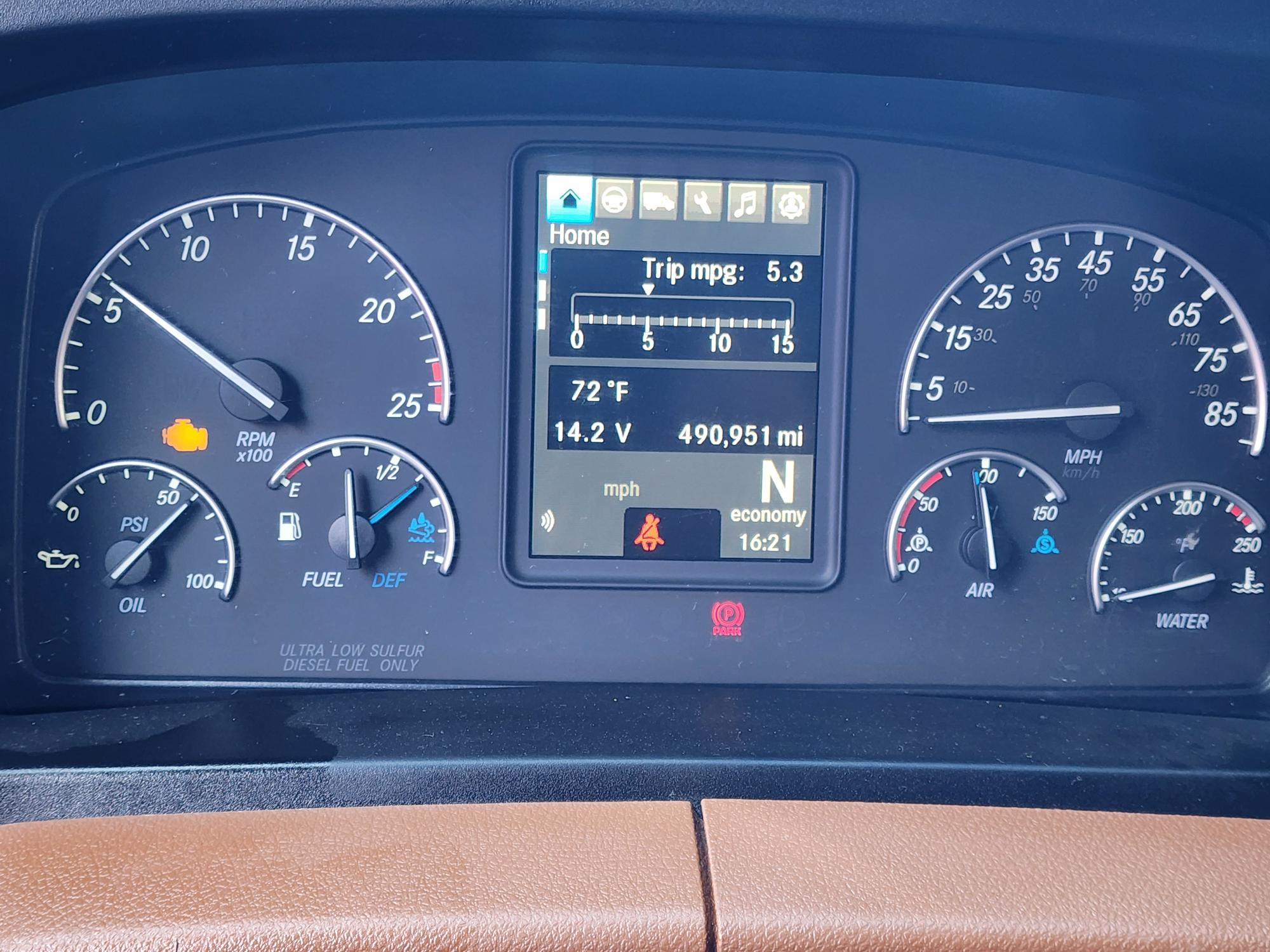 2021 FREIGHTLINER CASCADIA 126SLP - image 14