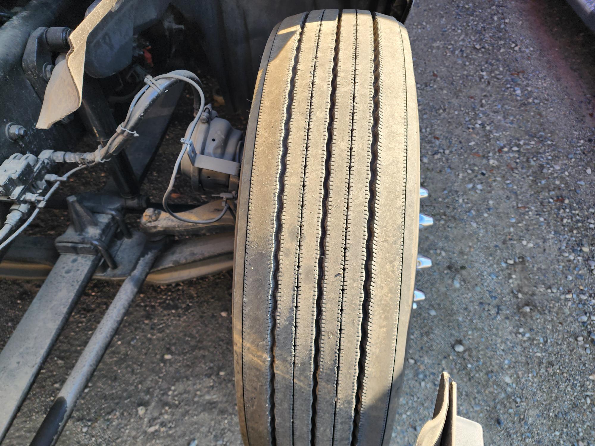 2023 FREIGHTLINER CASCADIA 126SLP - image 11