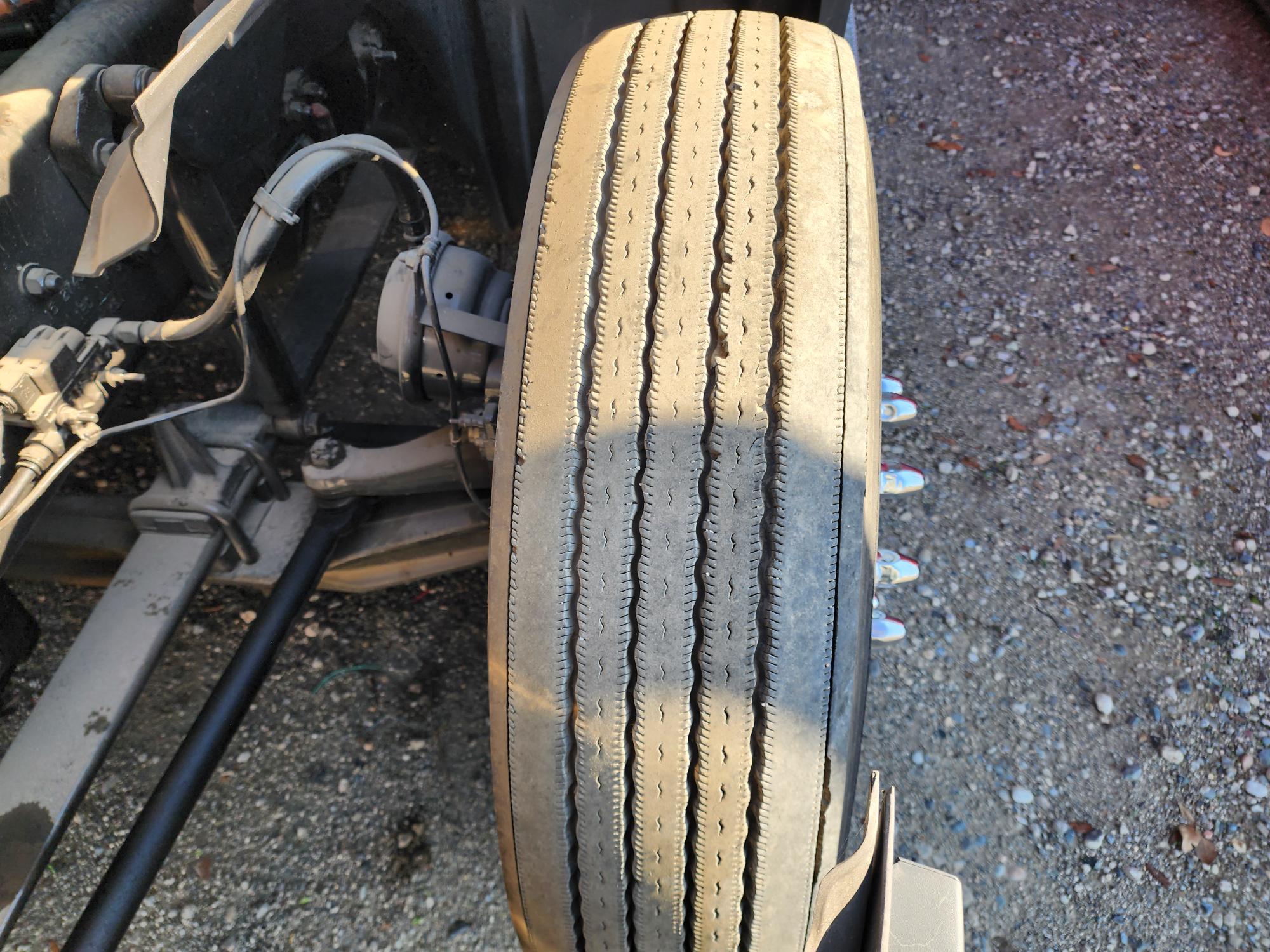 2020 FREIGHTLINER CASCADIA 126SLP - image 11