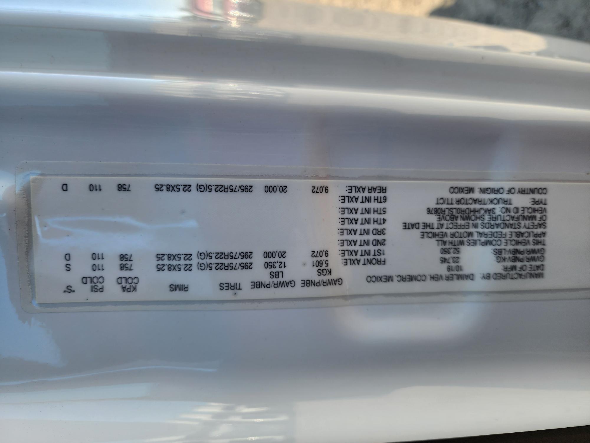 2020 FREIGHTLINER CASCADIA 126SLP - image 23