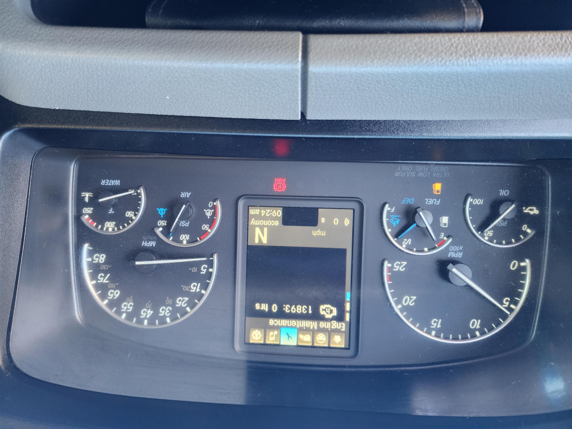 2020 FREIGHTLINER CASCADIA 126SLP - image 15