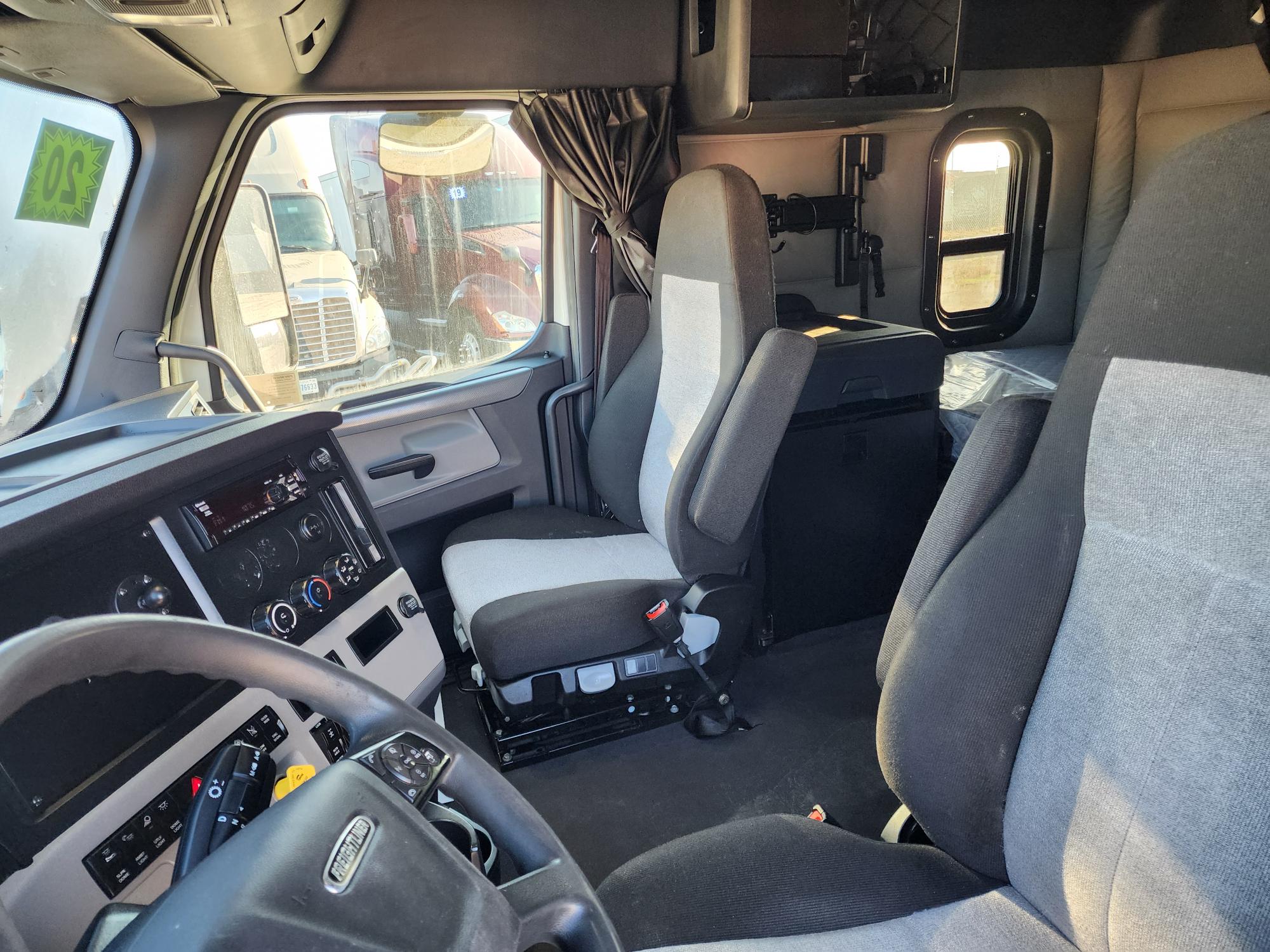 2020 FREIGHTLINER CASCADIA 126SLP - image 16