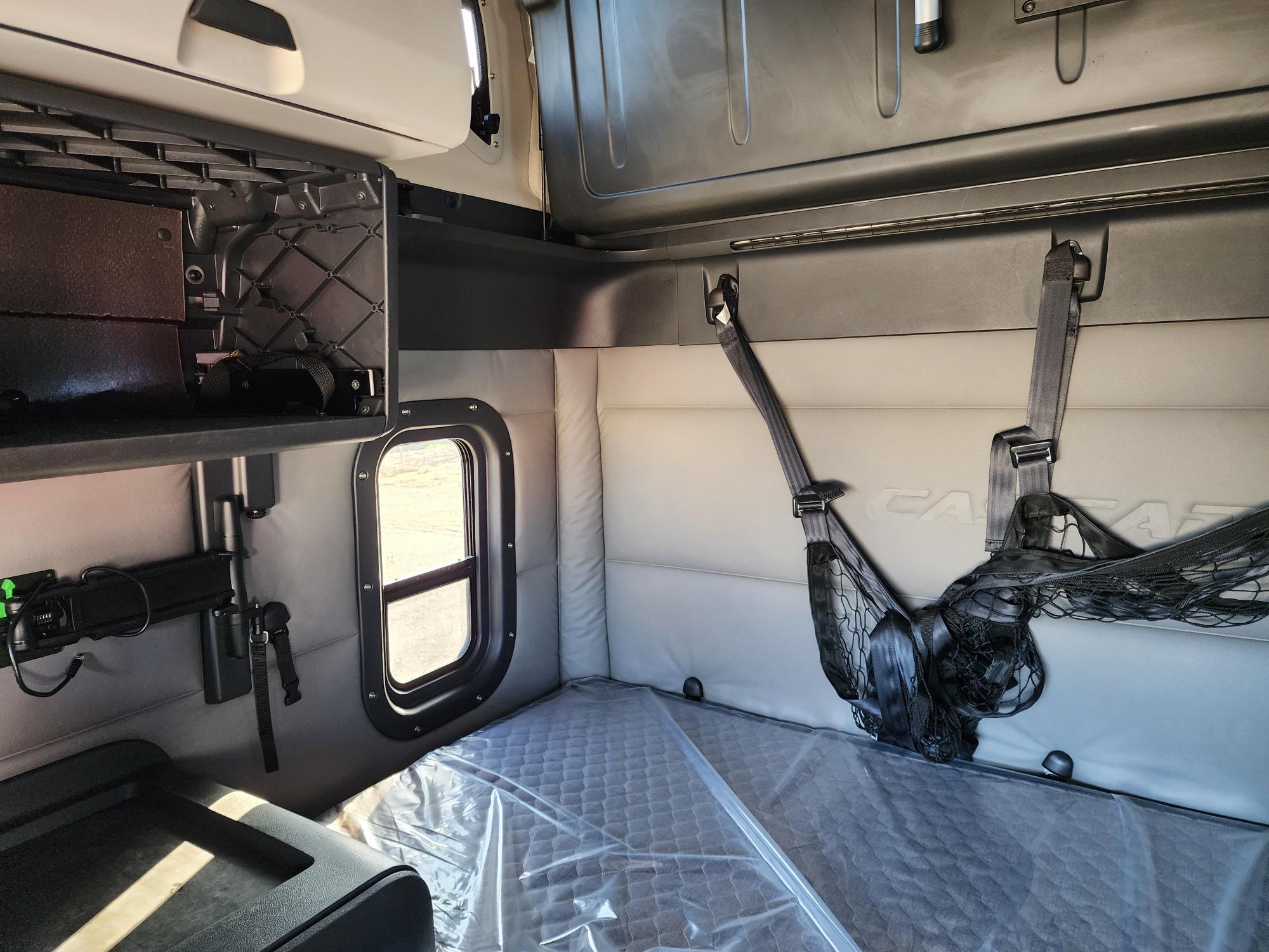 2020 FREIGHTLINER CASCADIA 126SLP - image 17