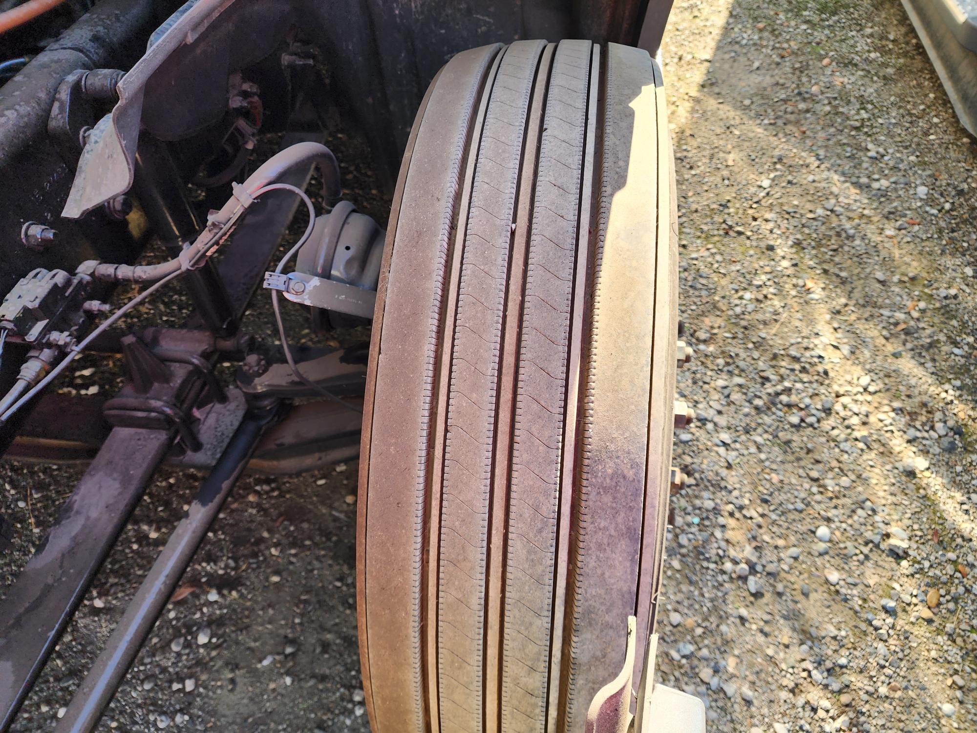 2023 FREIGHTLINER CASCADIA 126SLP - image 7