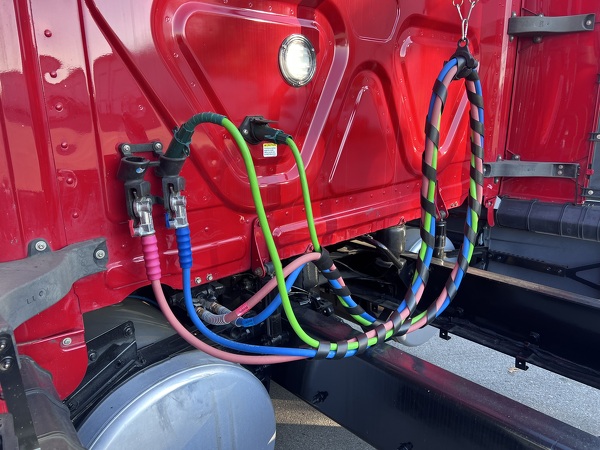 FREIGHTLINER CASCADIA 126SLP 2020