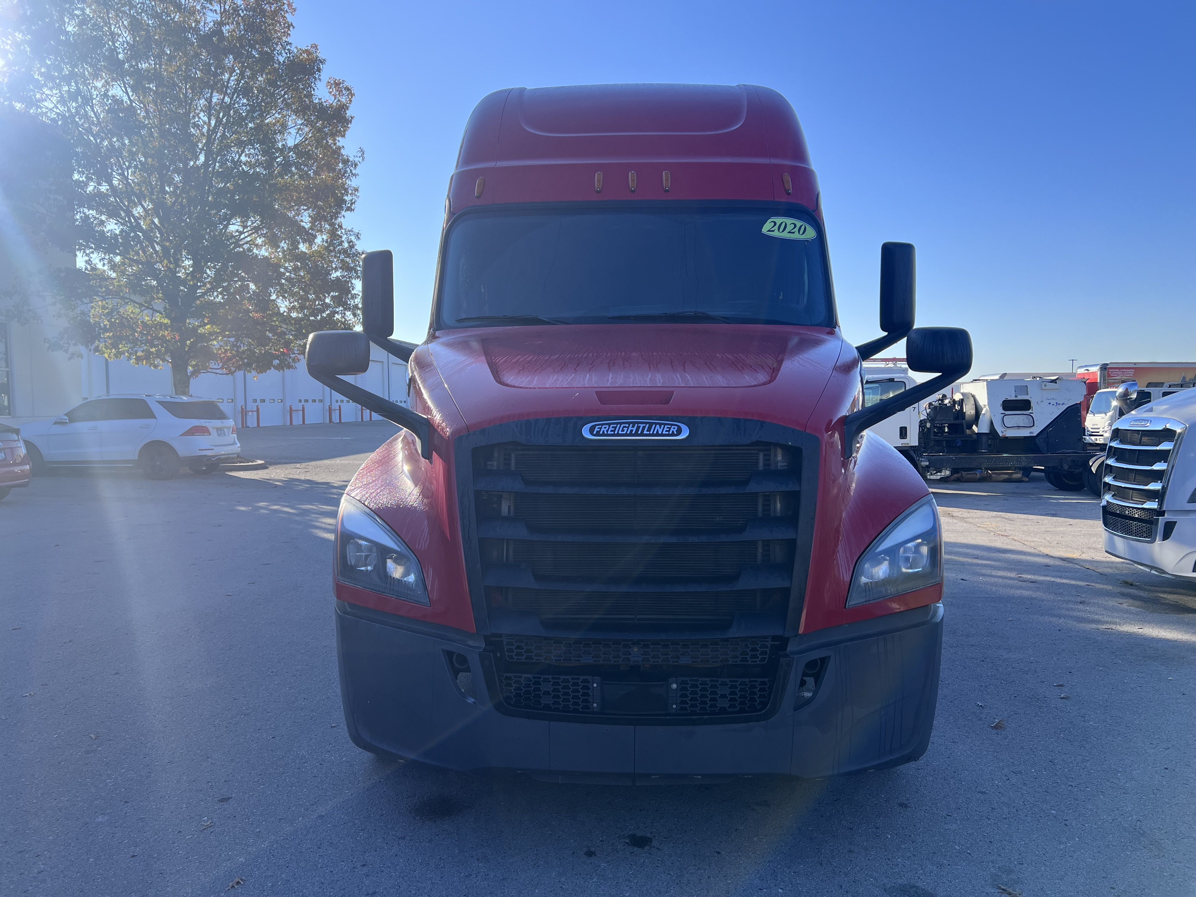 2020 FREIGHTLINER CASCADIA 126SLP - image 9