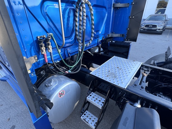 FREIGHTLINER CASCADIA 126SLP 2020