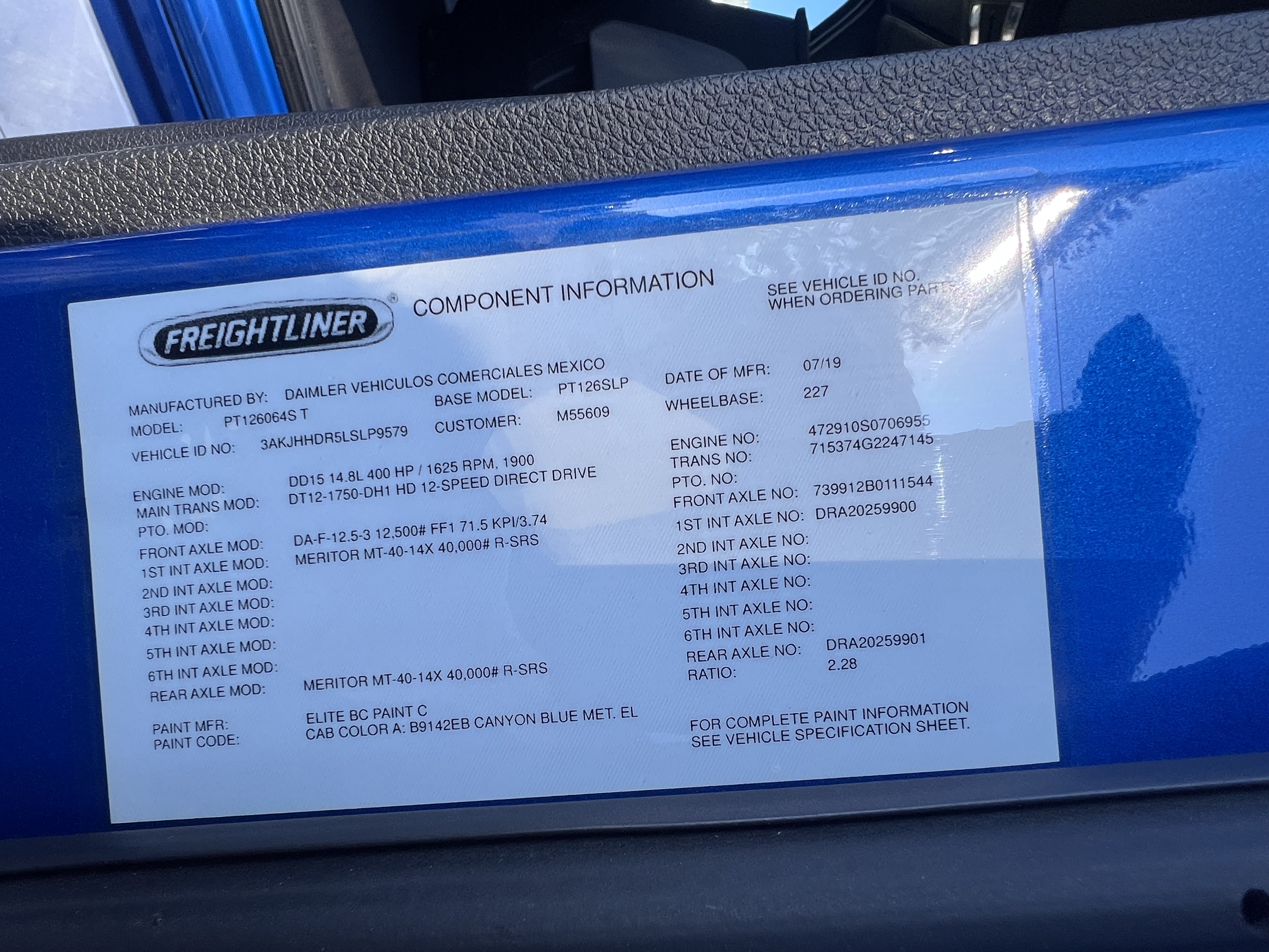 2020 FREIGHTLINER CASCADIA 126SLP - image 25