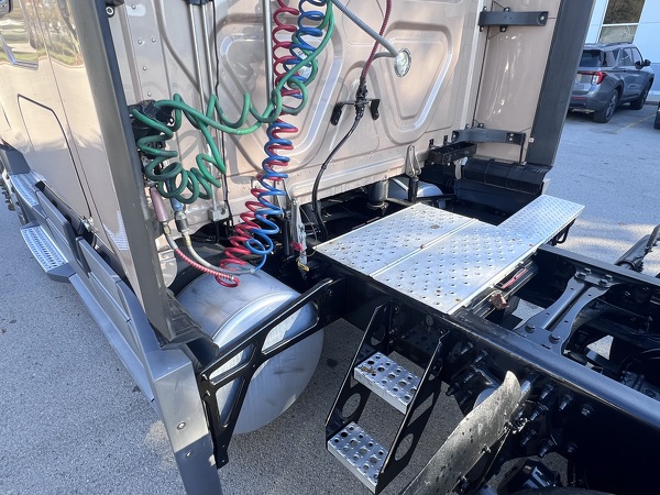 FREIGHTLINER CASCADIA 126SLP 2021