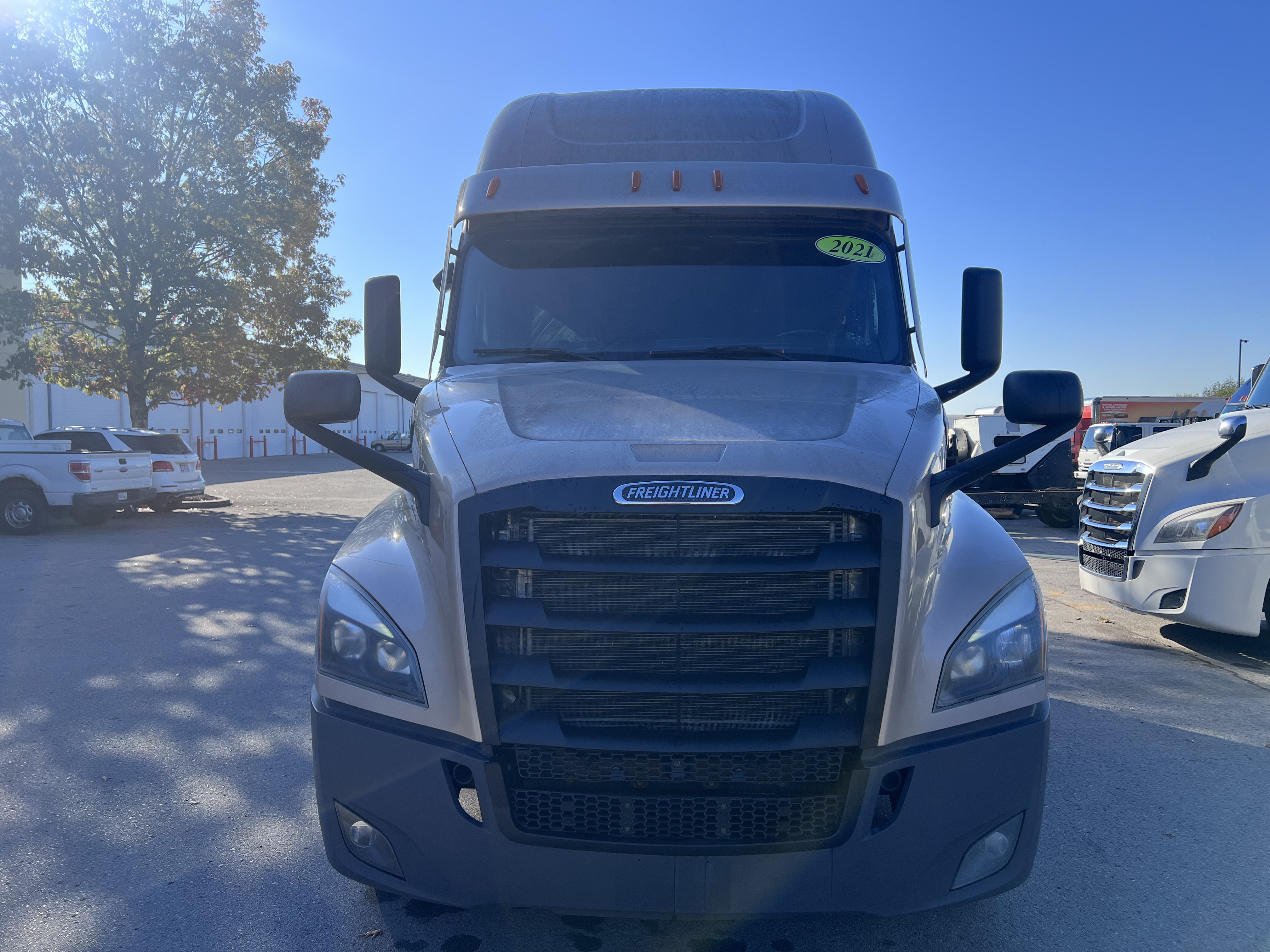 2021 FREIGHTLINER CASCADIA 126SLP - image 10
