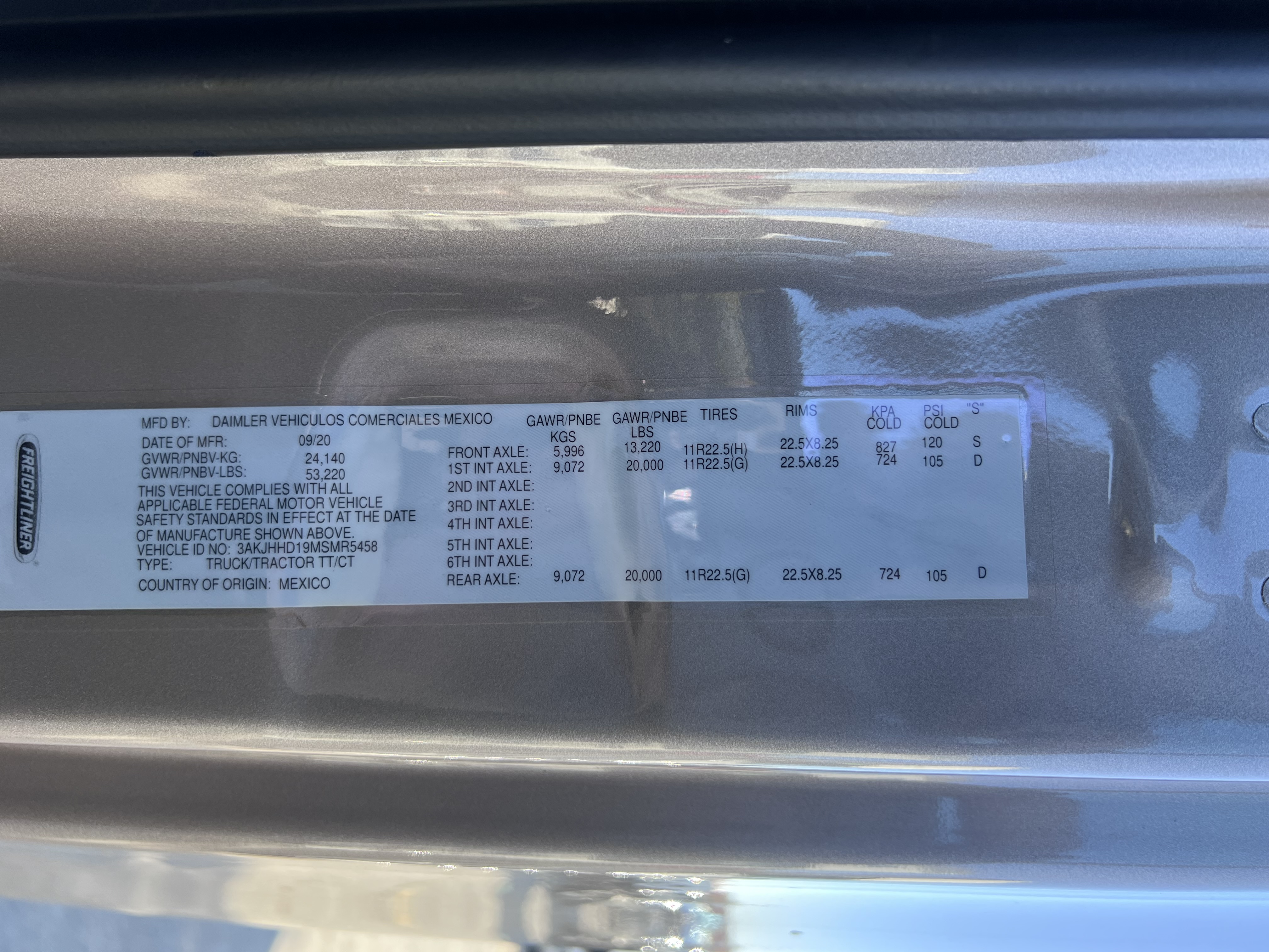 2021 FREIGHTLINER CASCADIA 126SLP - image 26