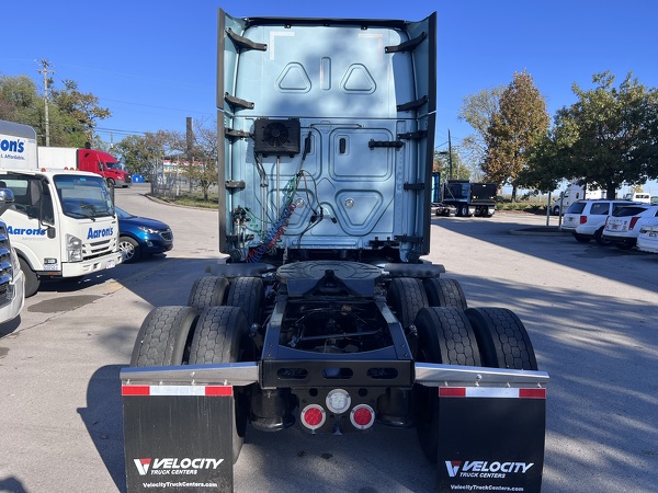 FREIGHTLINER CASCADIA 126SLP 2021