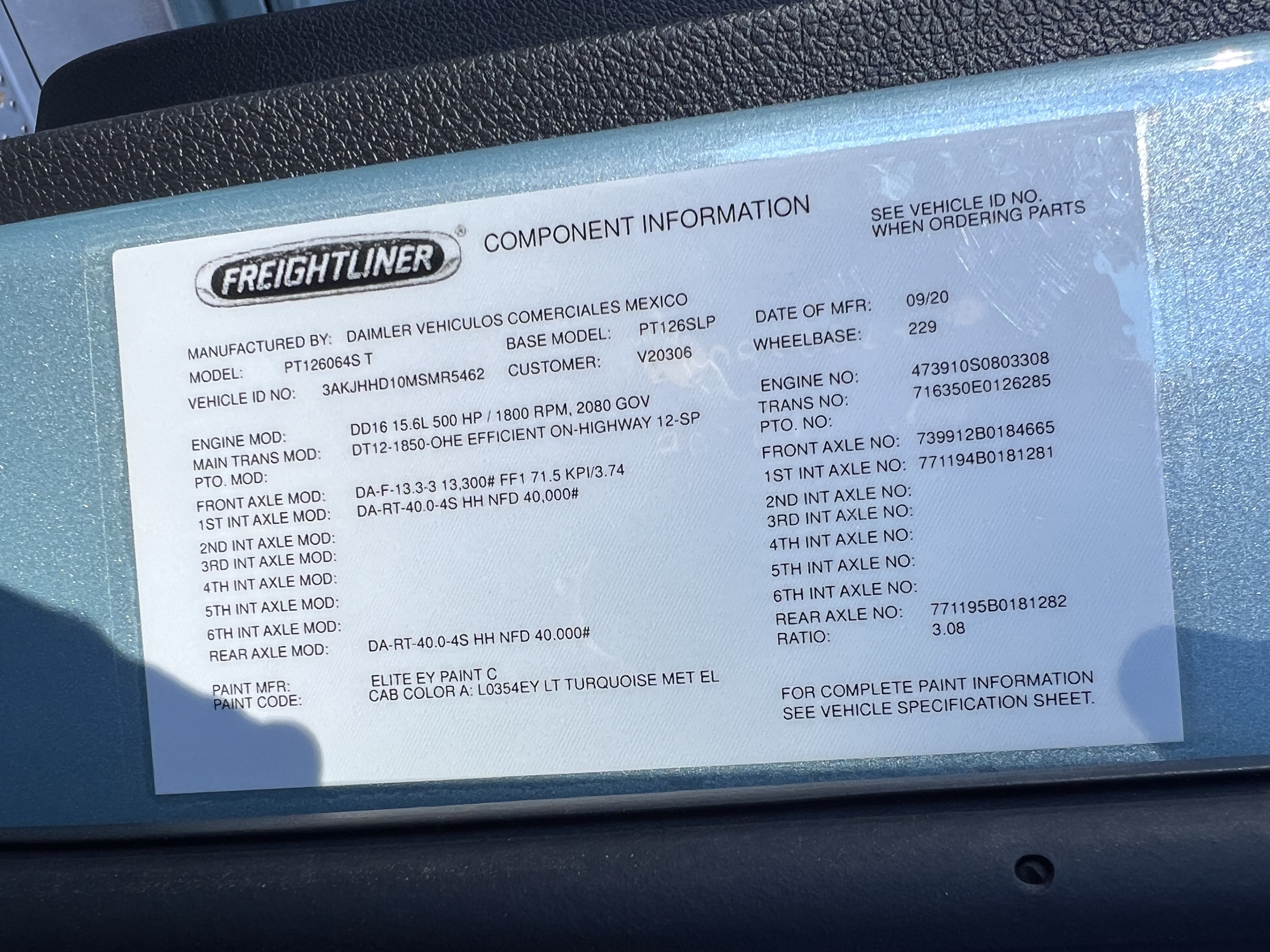 2021 FREIGHTLINER CASCADIA 126SLP - image 24