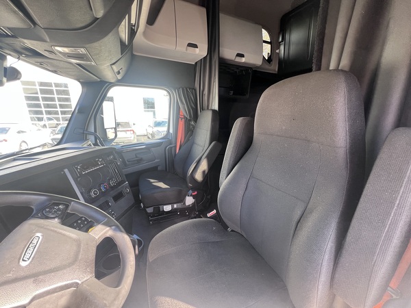 FREIGHTLINER CASCADIA 126SLP 2023