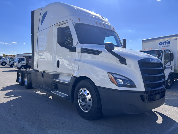 FREIGHTLINER CASCADIA 126SLP 2023