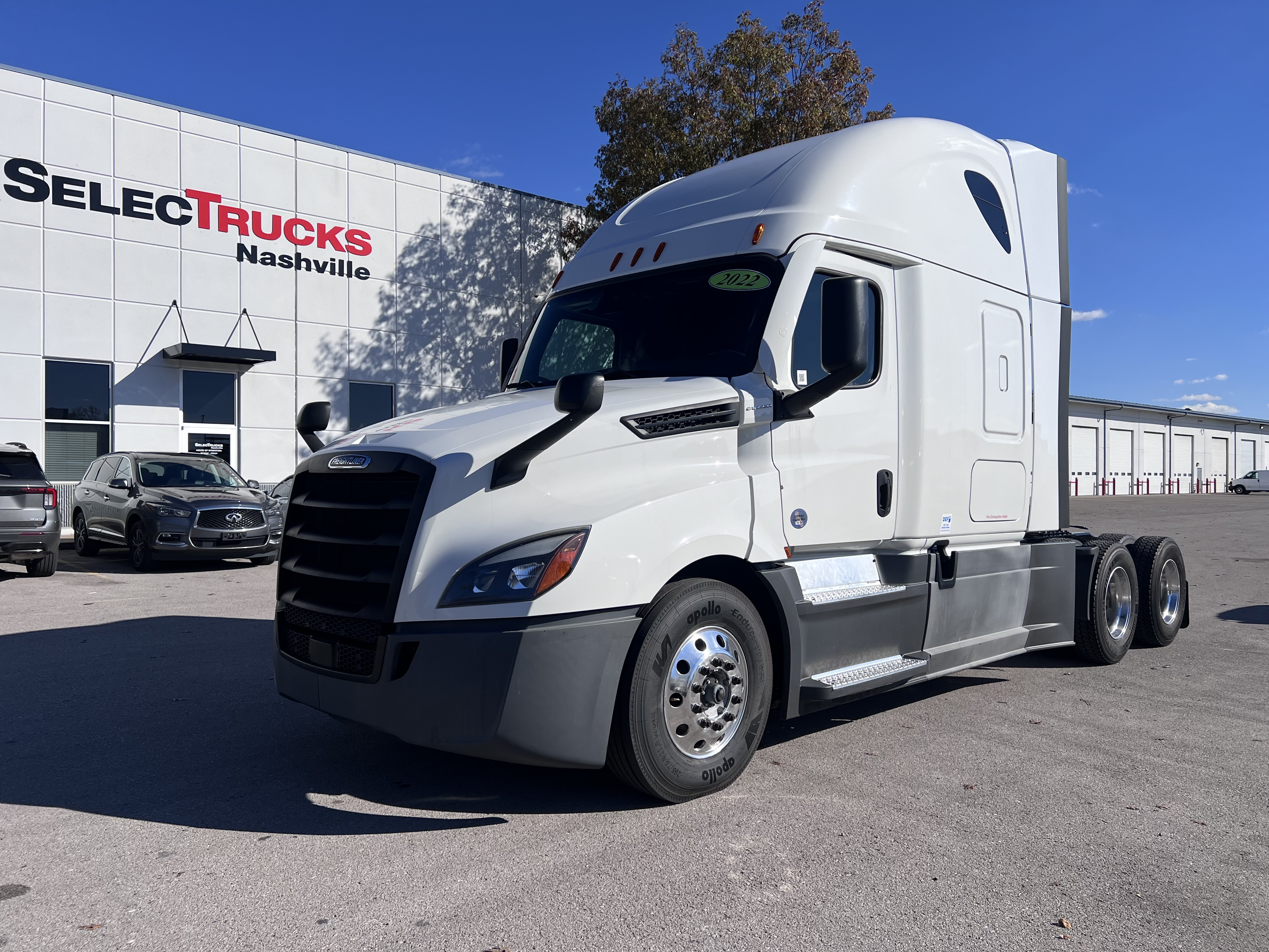 2022 FREIGHTLINER CASCADIA 126SLP - image 1