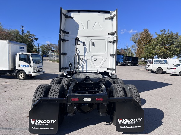 FREIGHTLINER CASCADIA 126SLP 2022