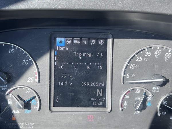 FREIGHTLINER CASCADIA 126SLP 2022