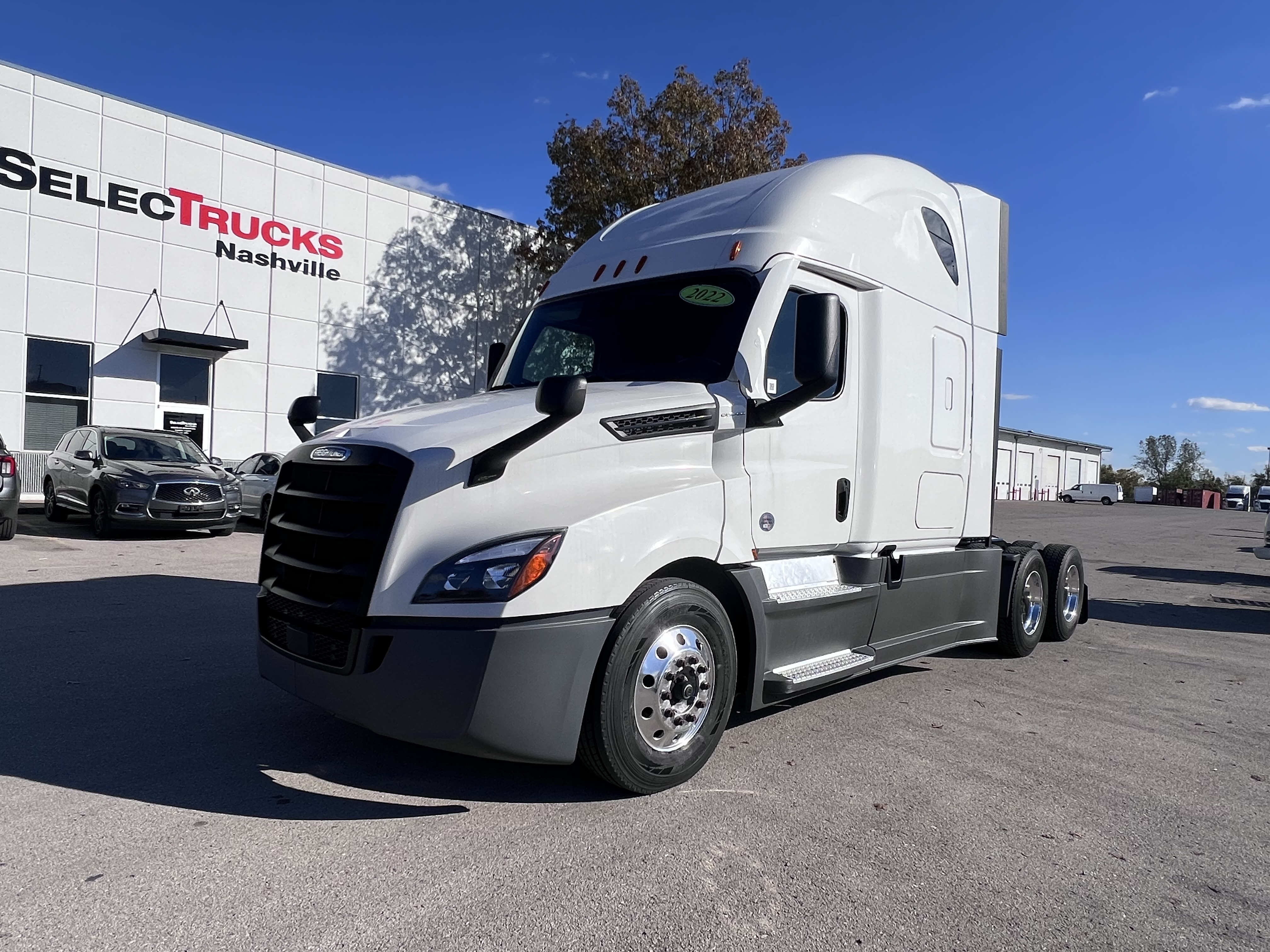 2022 FREIGHTLINER CASCADIA 126SLP - image 1