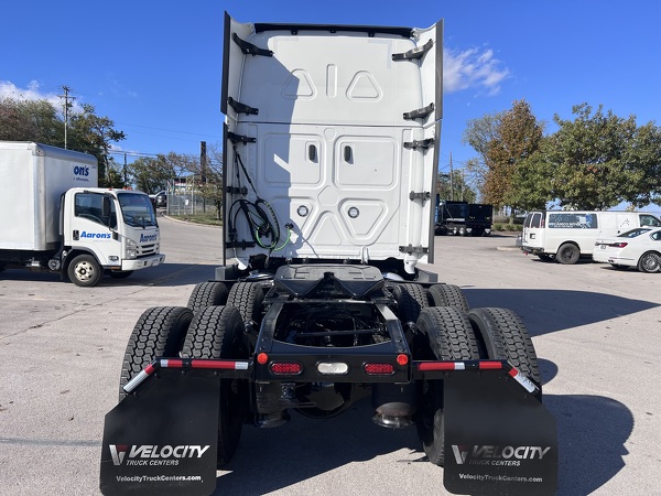 FREIGHTLINER CASCADIA 126SLP 2022