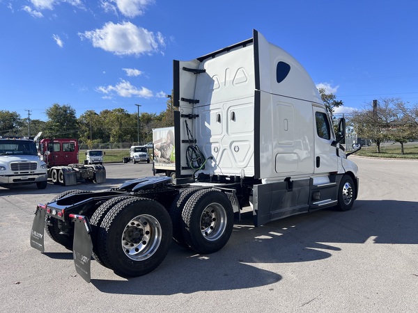 FREIGHTLINER CASCADIA 126SLP 2022