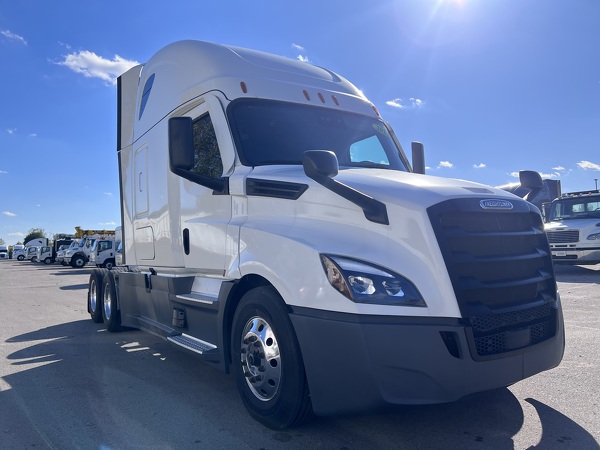 FREIGHTLINER CASCADIA 126SLP 2022