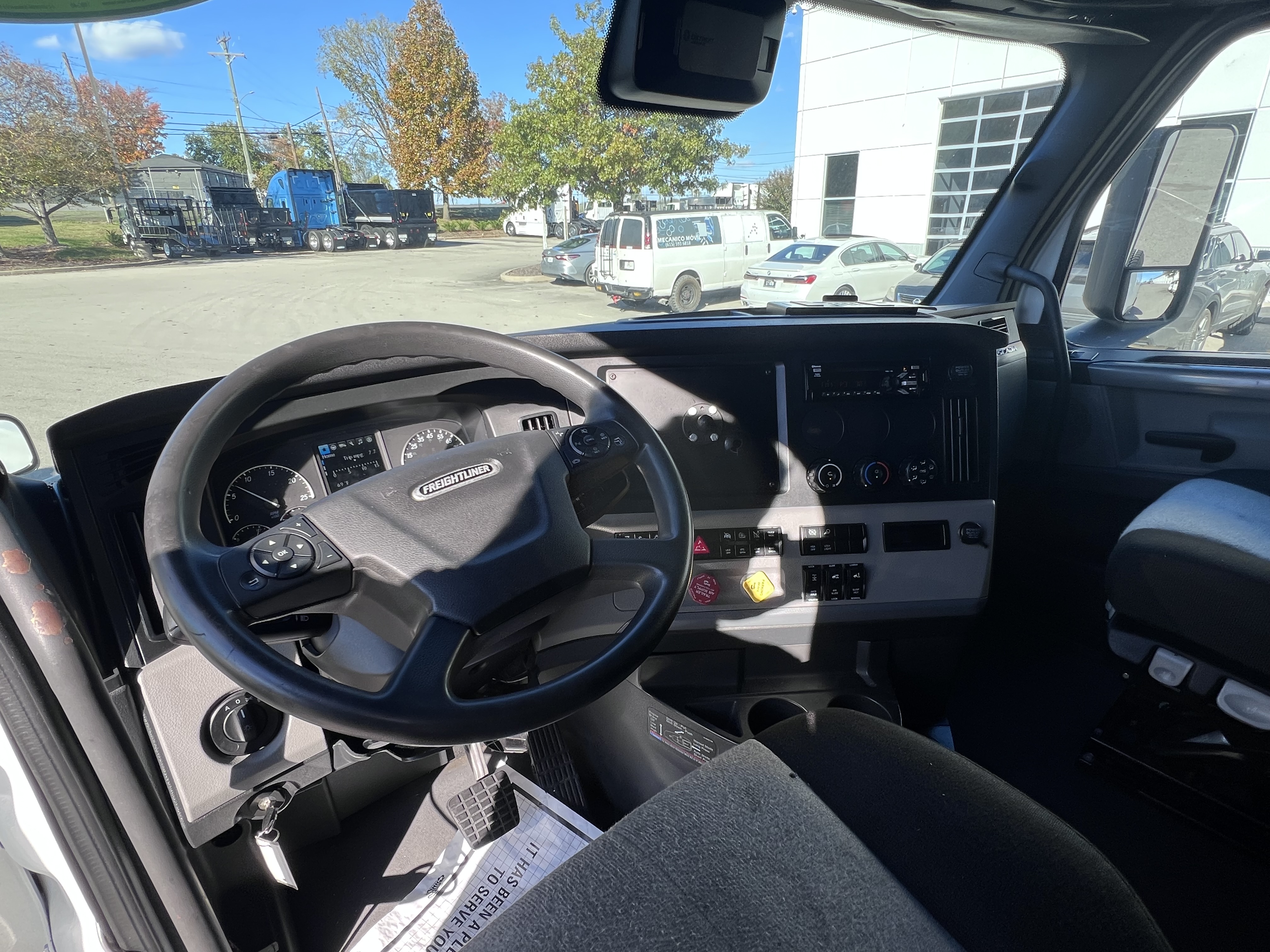 2022 FREIGHTLINER CASCADIA 126SLP - image 16