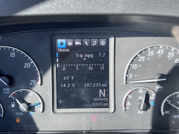 FREIGHTLINER CASCADIA 126SLP 2022