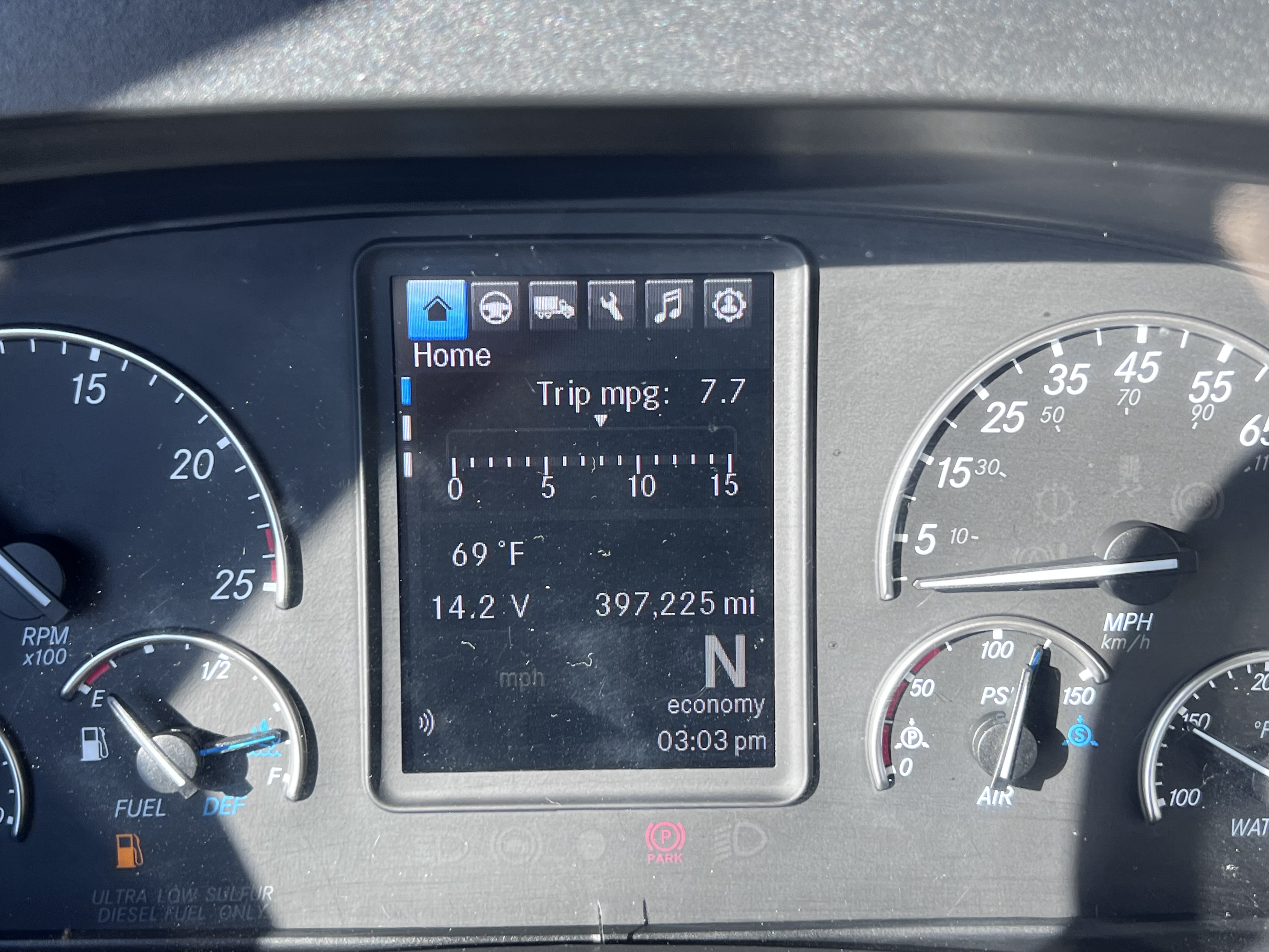 2022 FREIGHTLINER CASCADIA 126SLP - image 17